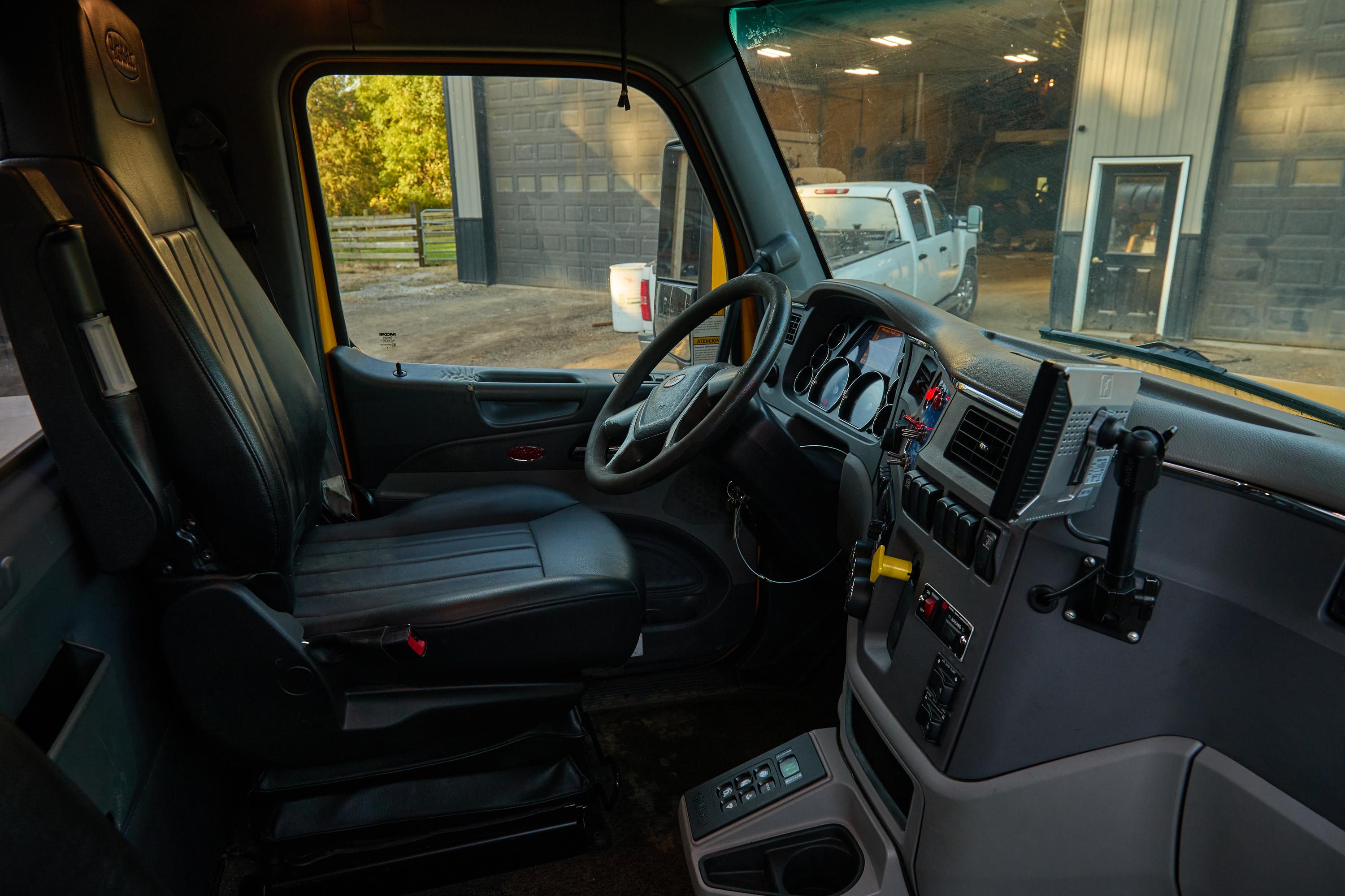 2017 Peterbilt Vactor Combination - image 15