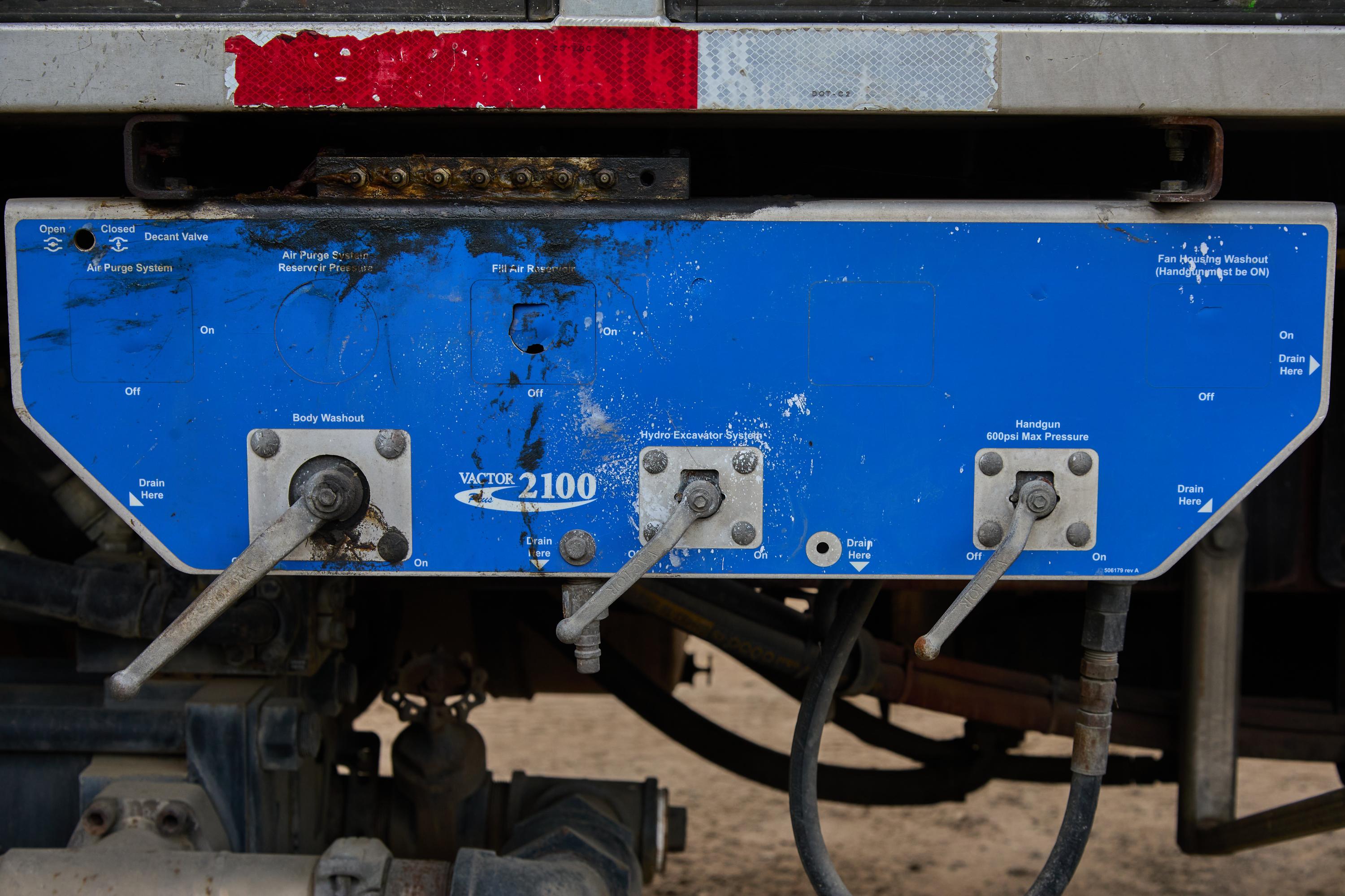 2017 Peterbilt Vactor Combination - image 35