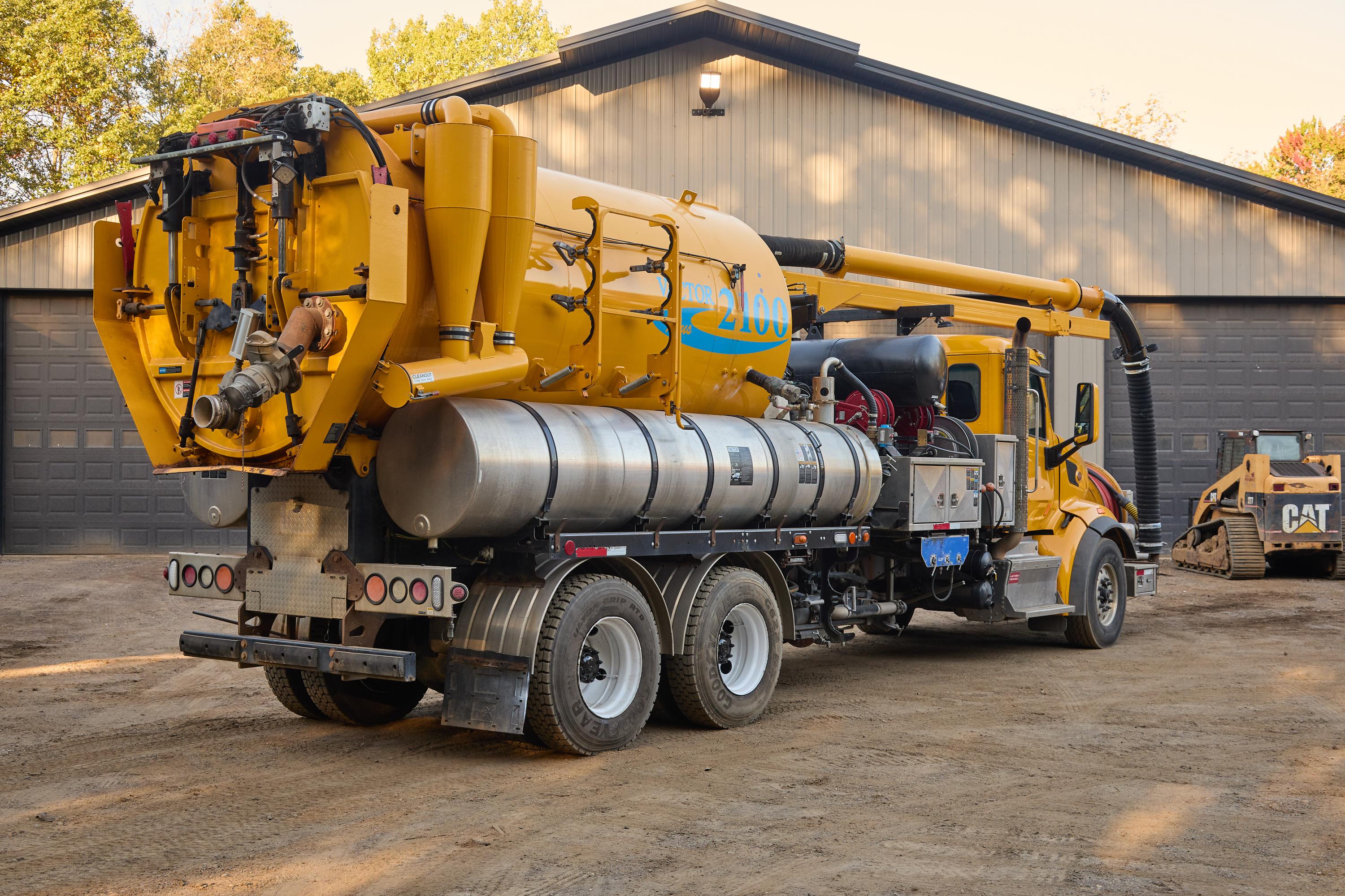 2017 Peterbilt Vactor Combination - image 11