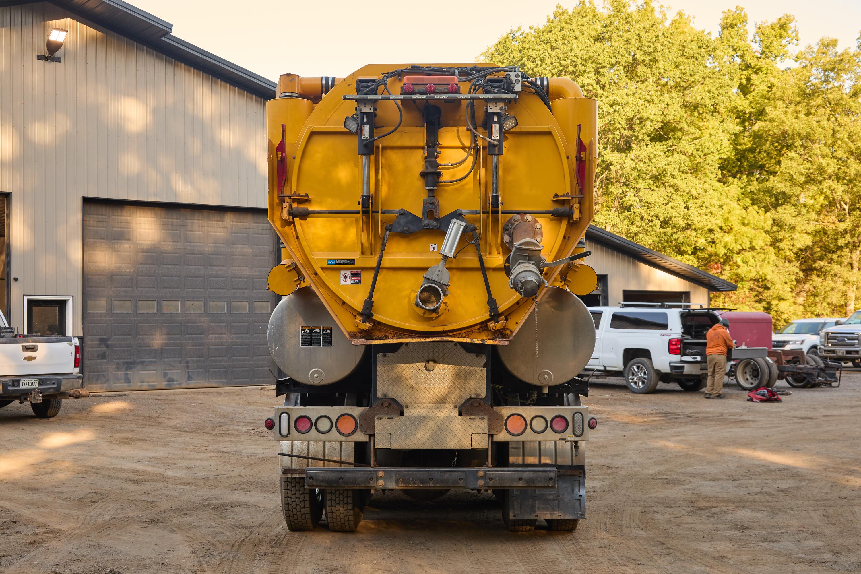 2017 Peterbilt Vactor Combination - image 13