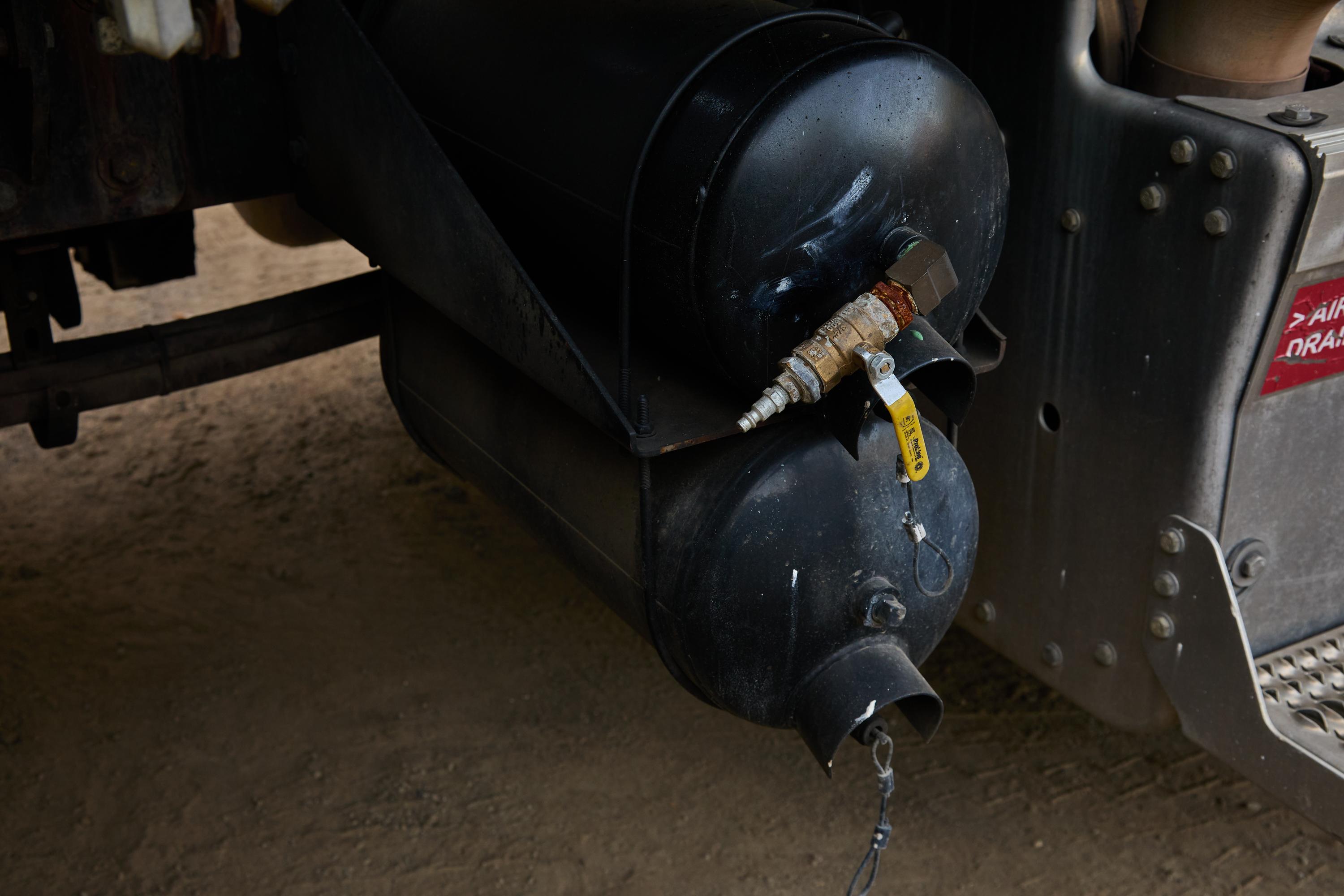 2017 Peterbilt Vactor Combination - image 41