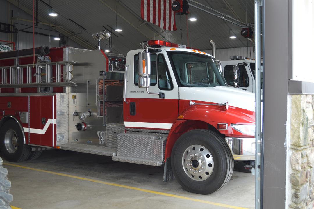 2002 International 4 Guys Pumper