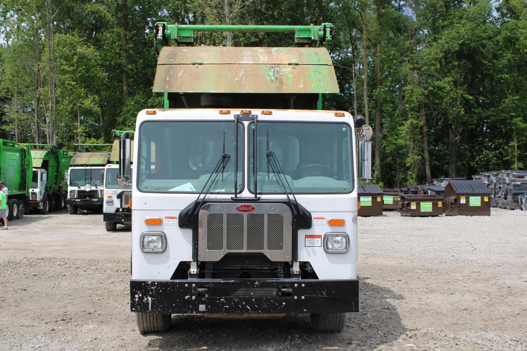 2020 Peterbilt E-Z Pack Front Loader - image 3