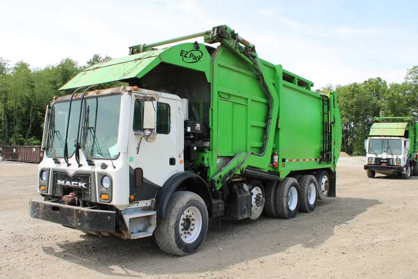 2020 Mack E-Z Pack Front Loader
