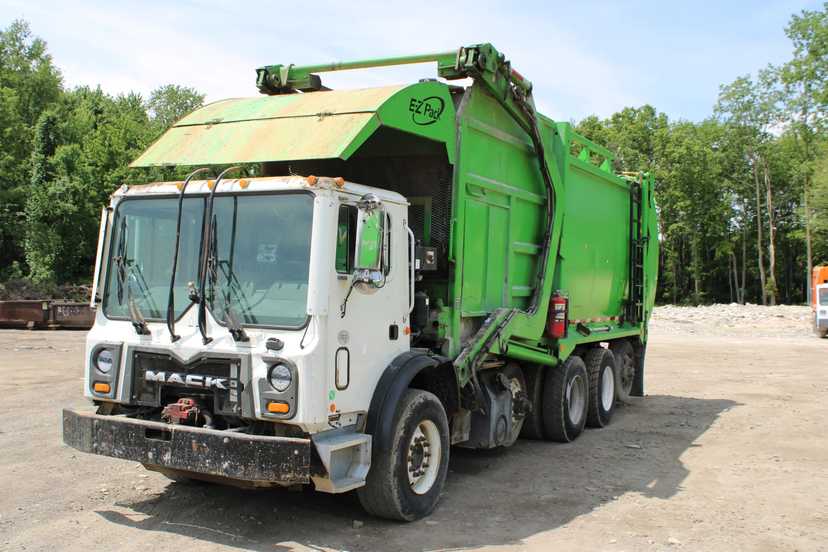 2020 Mack E-Z Pack Front Loader