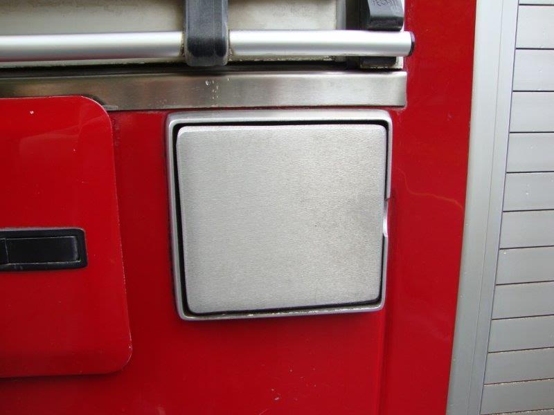 2007 American LaFrance Metropolitan Pumper Tanker - image 42