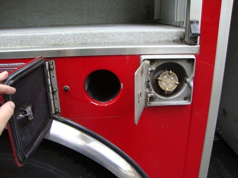 2007 American LaFrance Metropolitan Pumper Tanker - image 13