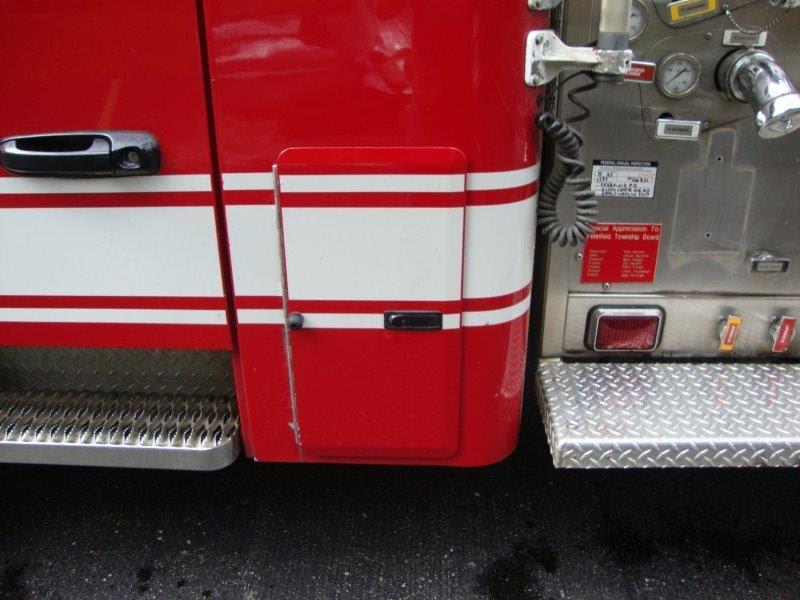 2007 American LaFrance Metropolitan Pumper Tanker - image 8