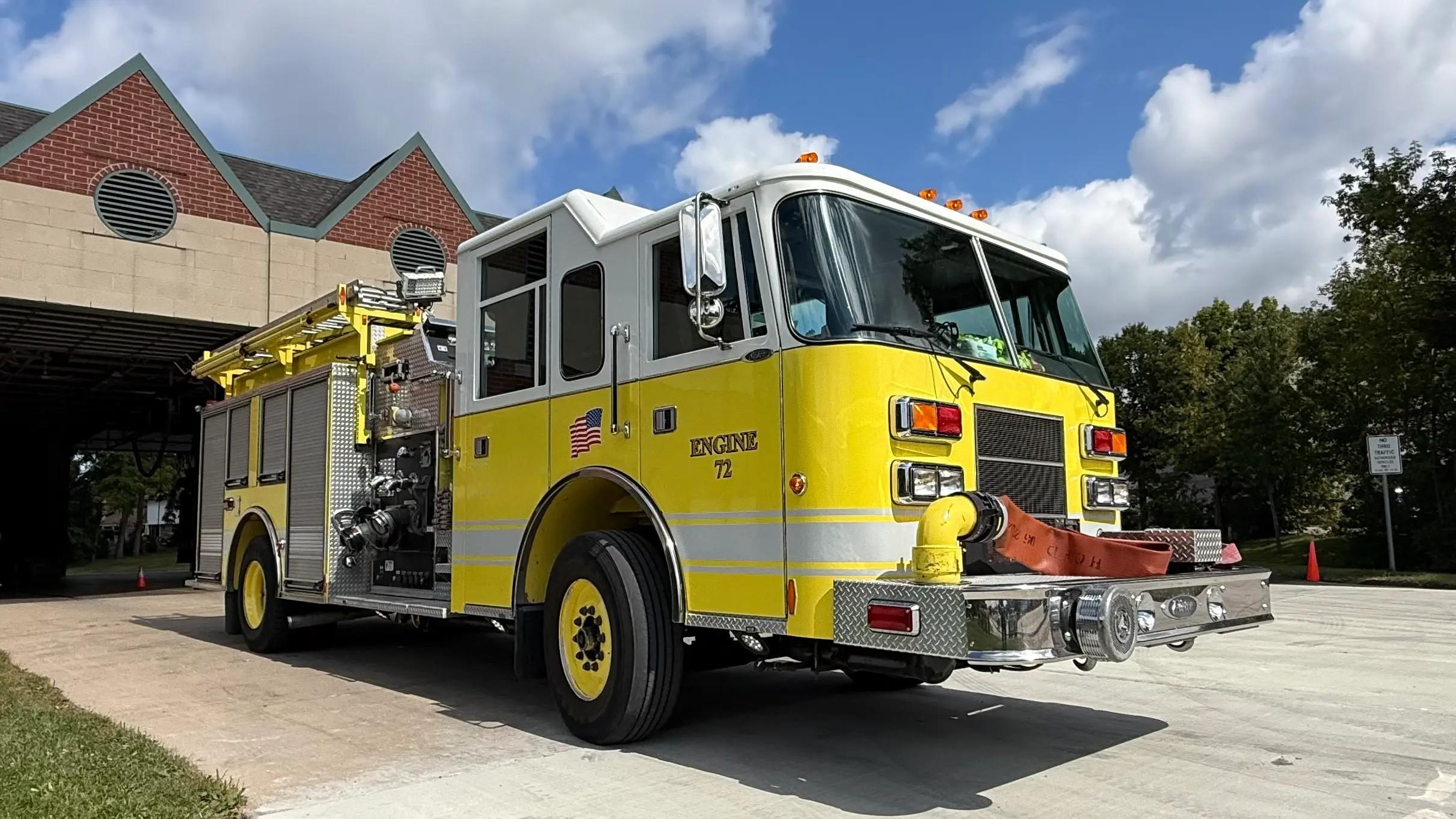 1998 Pierce Saber Pumper - image 6