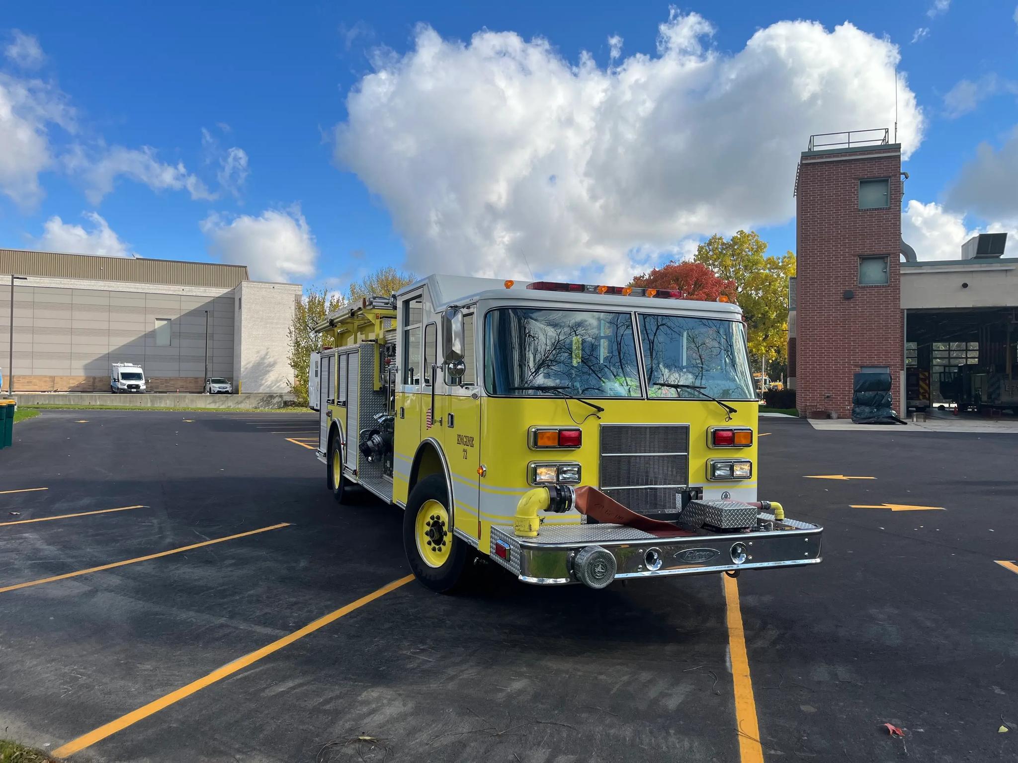 1998 Pierce Saber Pumper - image 3
