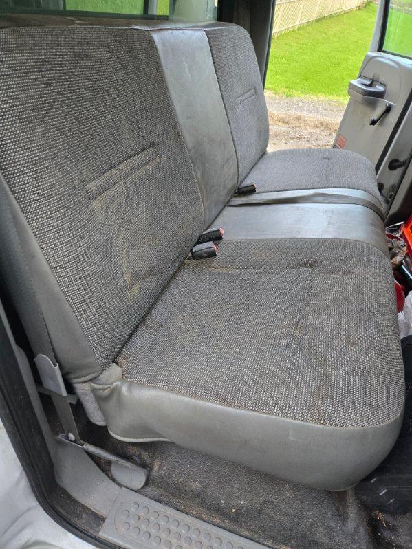 2007 Ford F450 4x4 Dump Truck - image 8