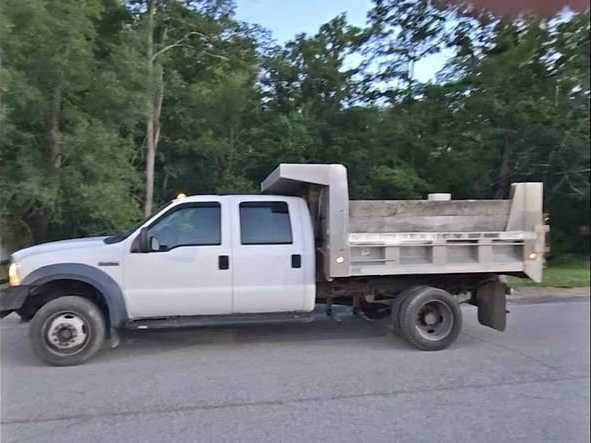 2007 Ford F450 Dump Truck — photo 2