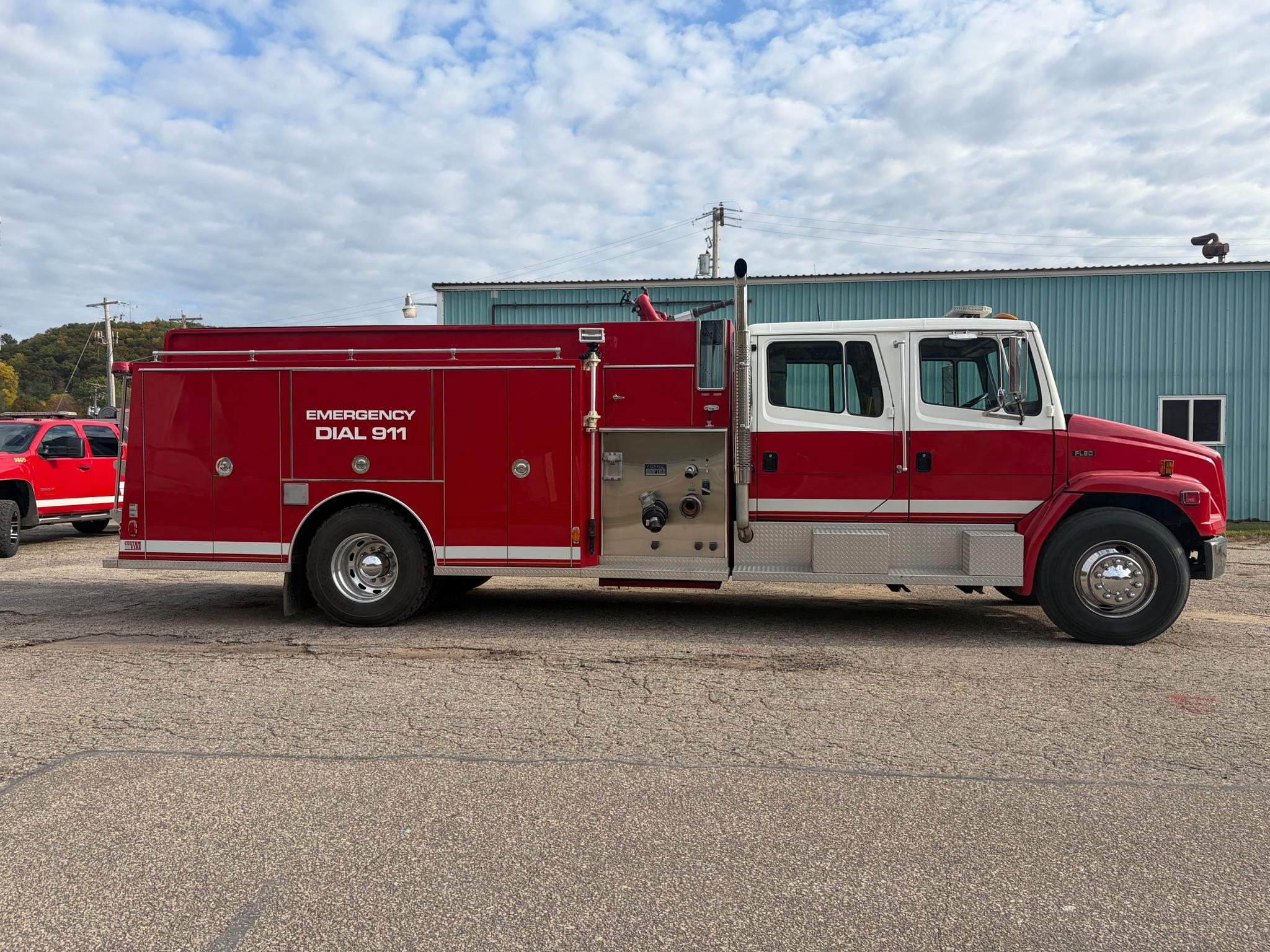 1995 Custom Fire Freightliner Pumper - image 4