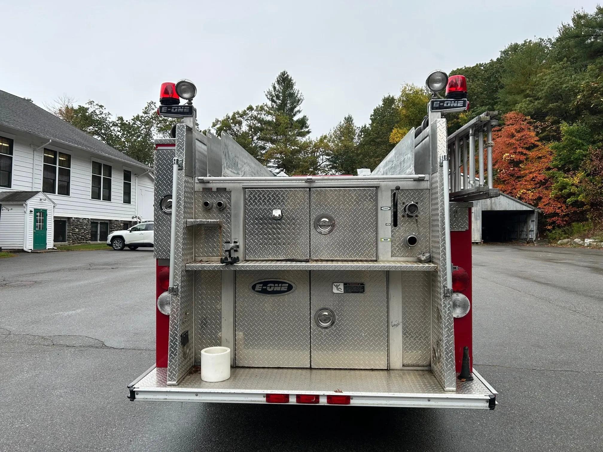 1996 Freightliner E-One Pumper - image 3