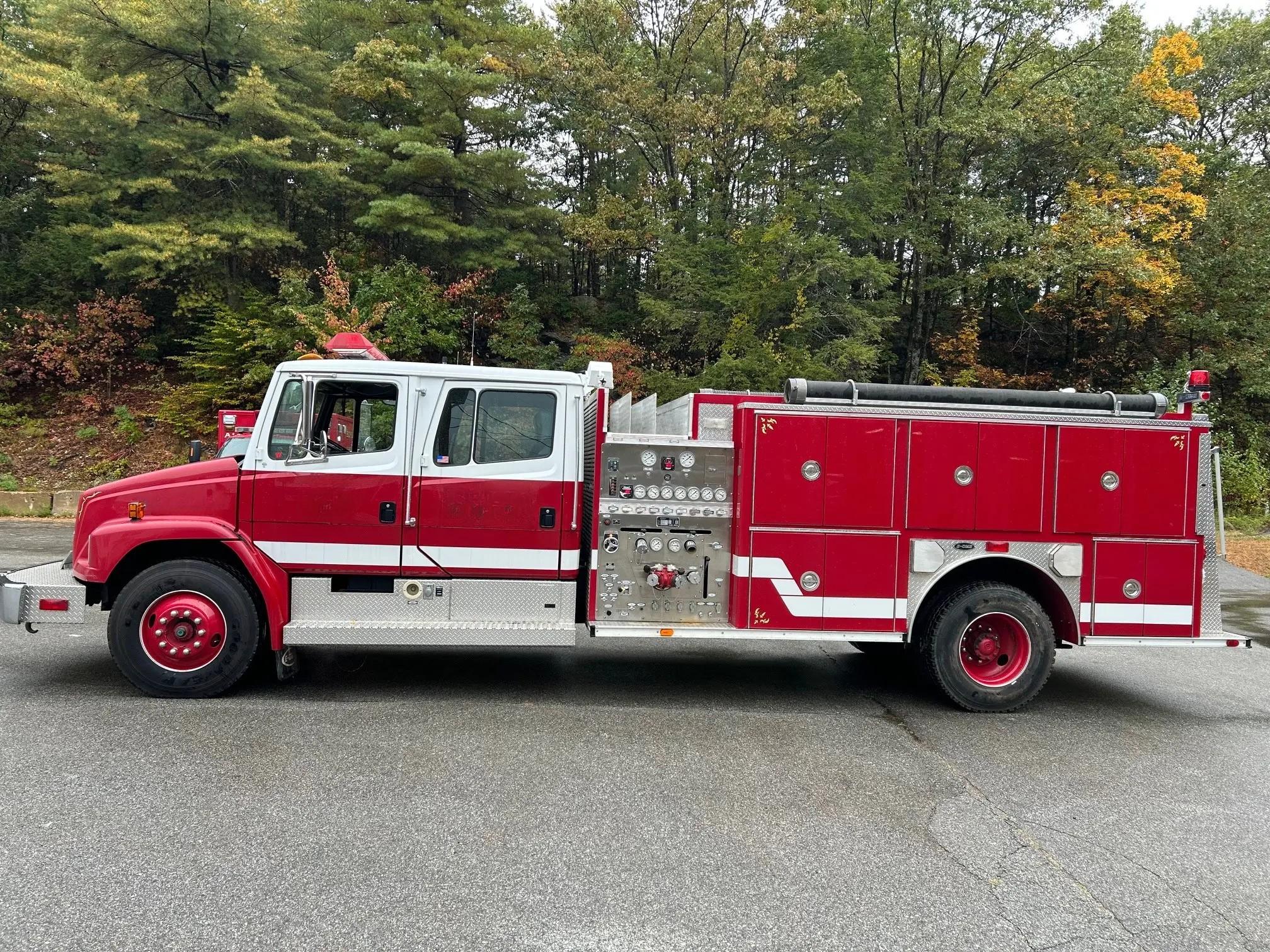 1996 Freightliner E-One Pumper - image 2