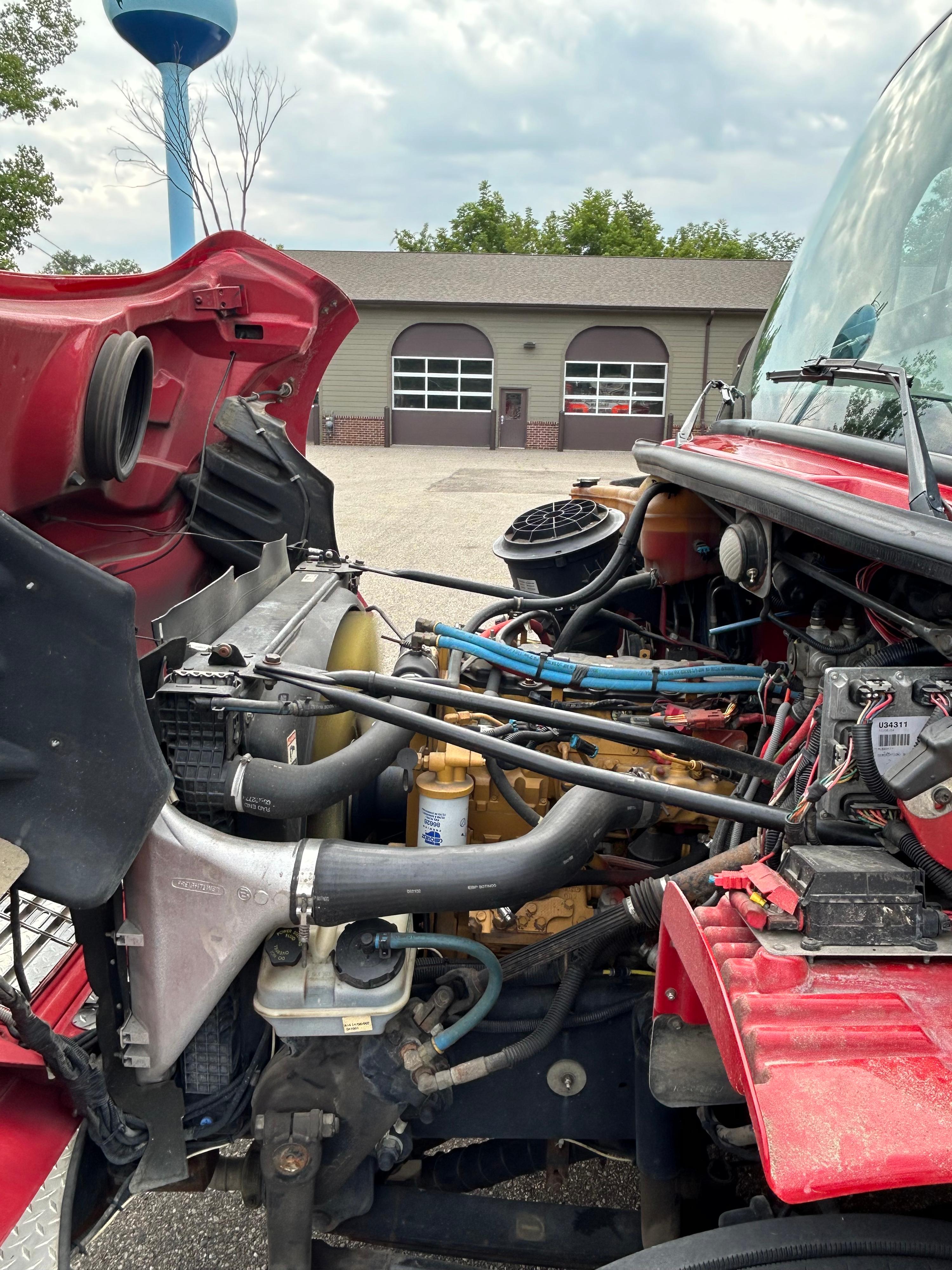 2004 Freightliner/E-One Engine - image 11