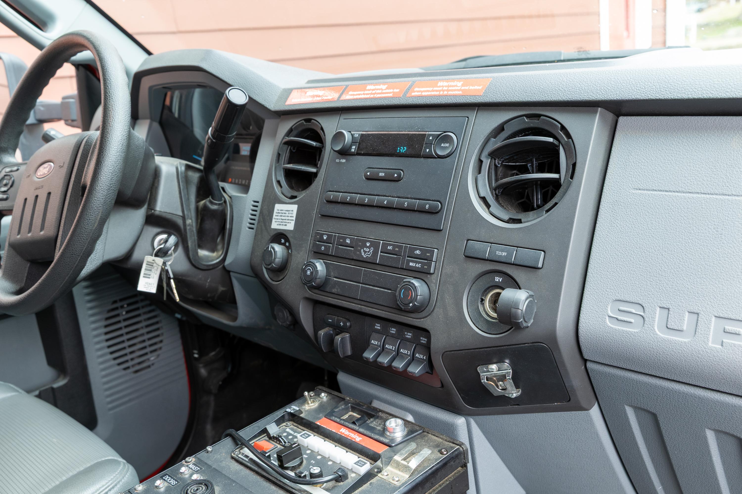 2014 Ford 4x4 Light Rescue - image 28