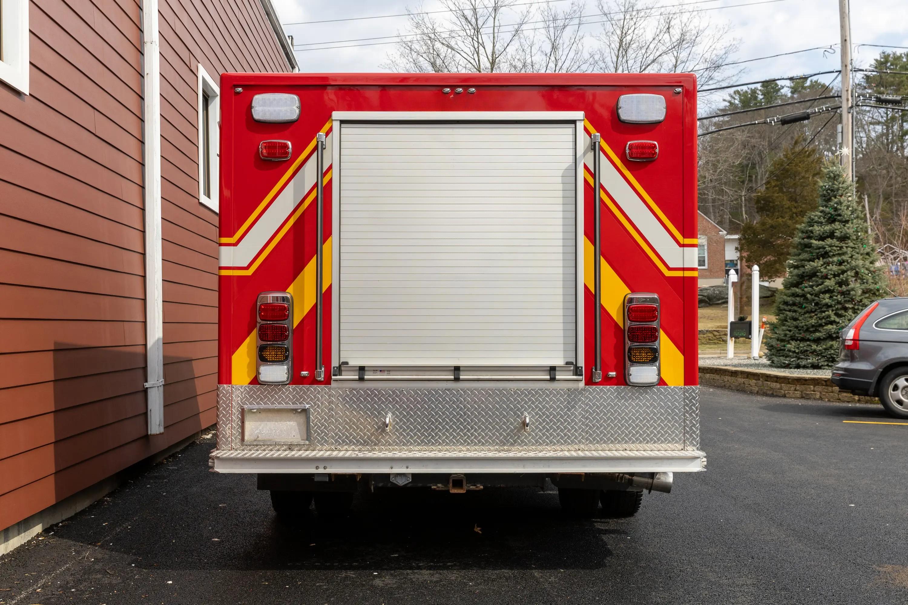 2014 Ford 4x4 Light Rescue - image 4