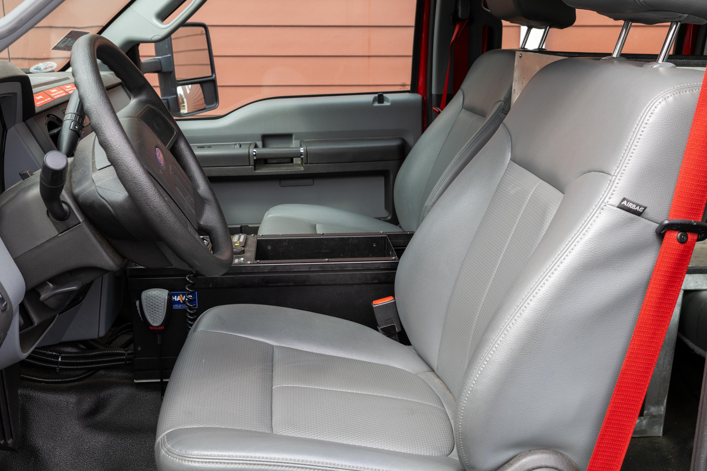 2014 Ford 4x4 Light Rescue - image 71