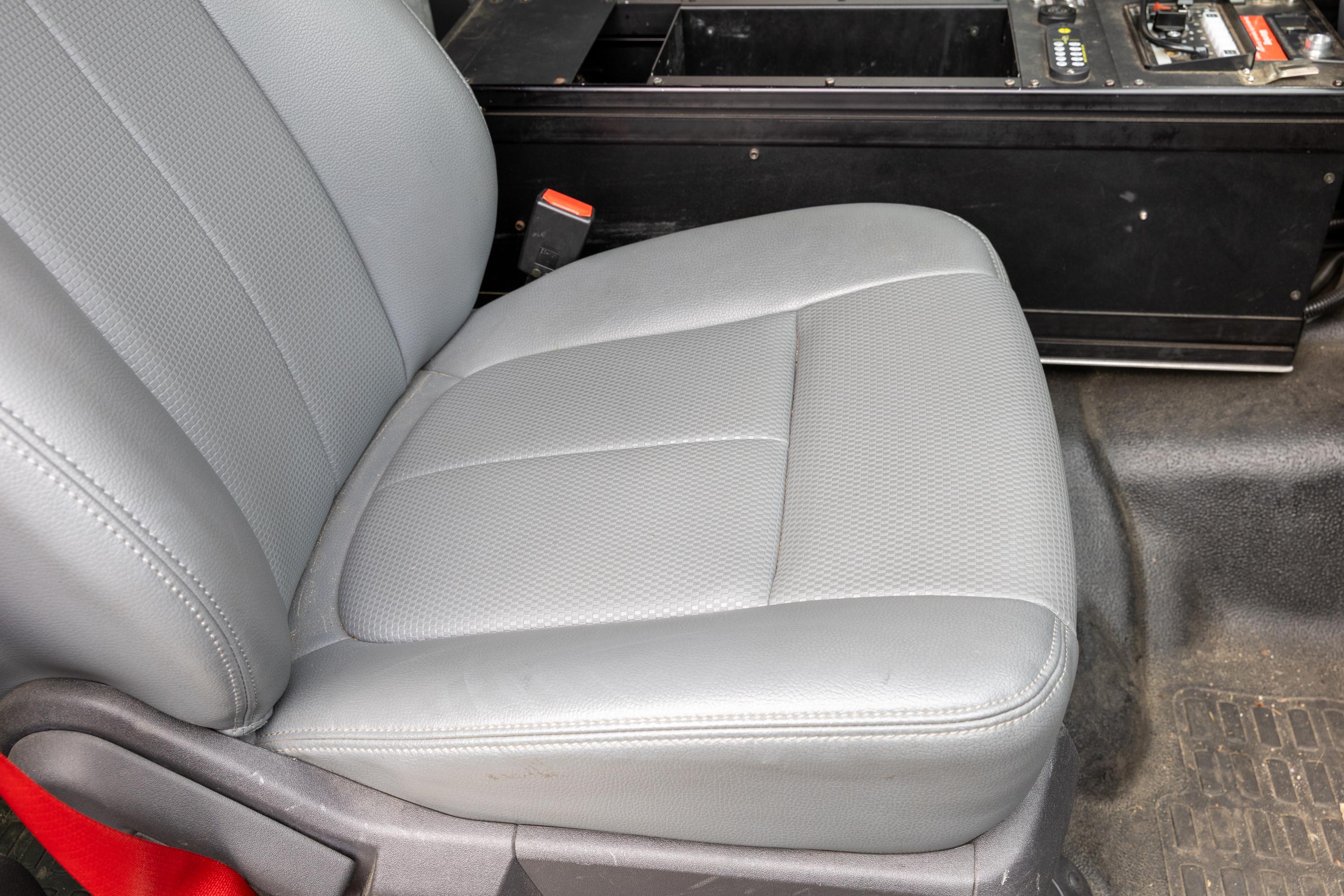 2014 Ford 4x4 Light Rescue - image 29