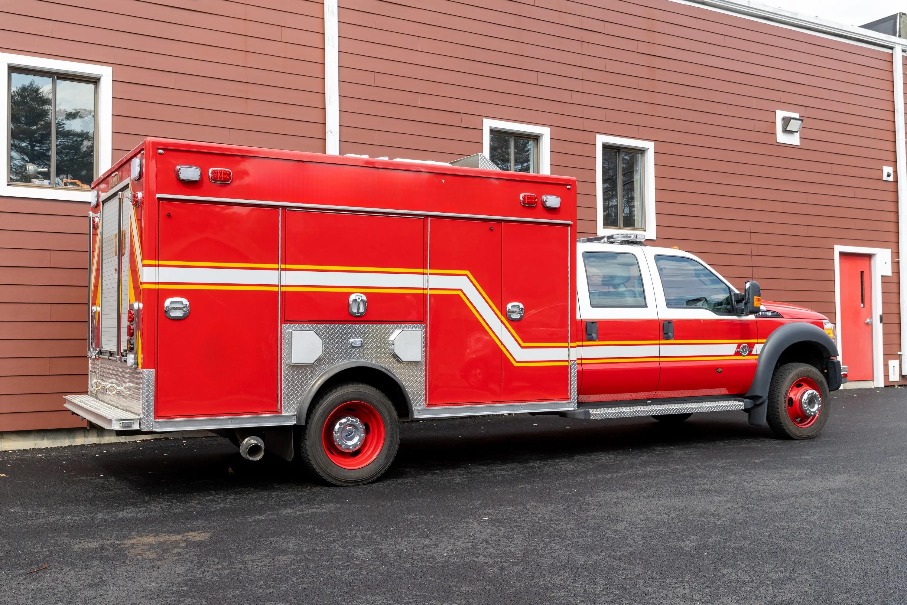 2014 Ford 4x4 Light Rescue - image 5