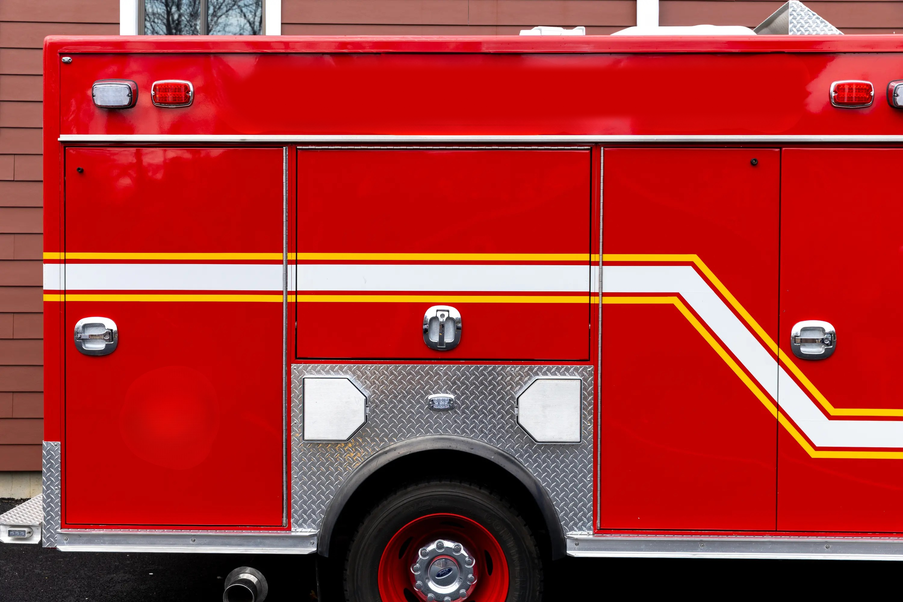 2014 Ford 4x4 Light Rescue - image 15
