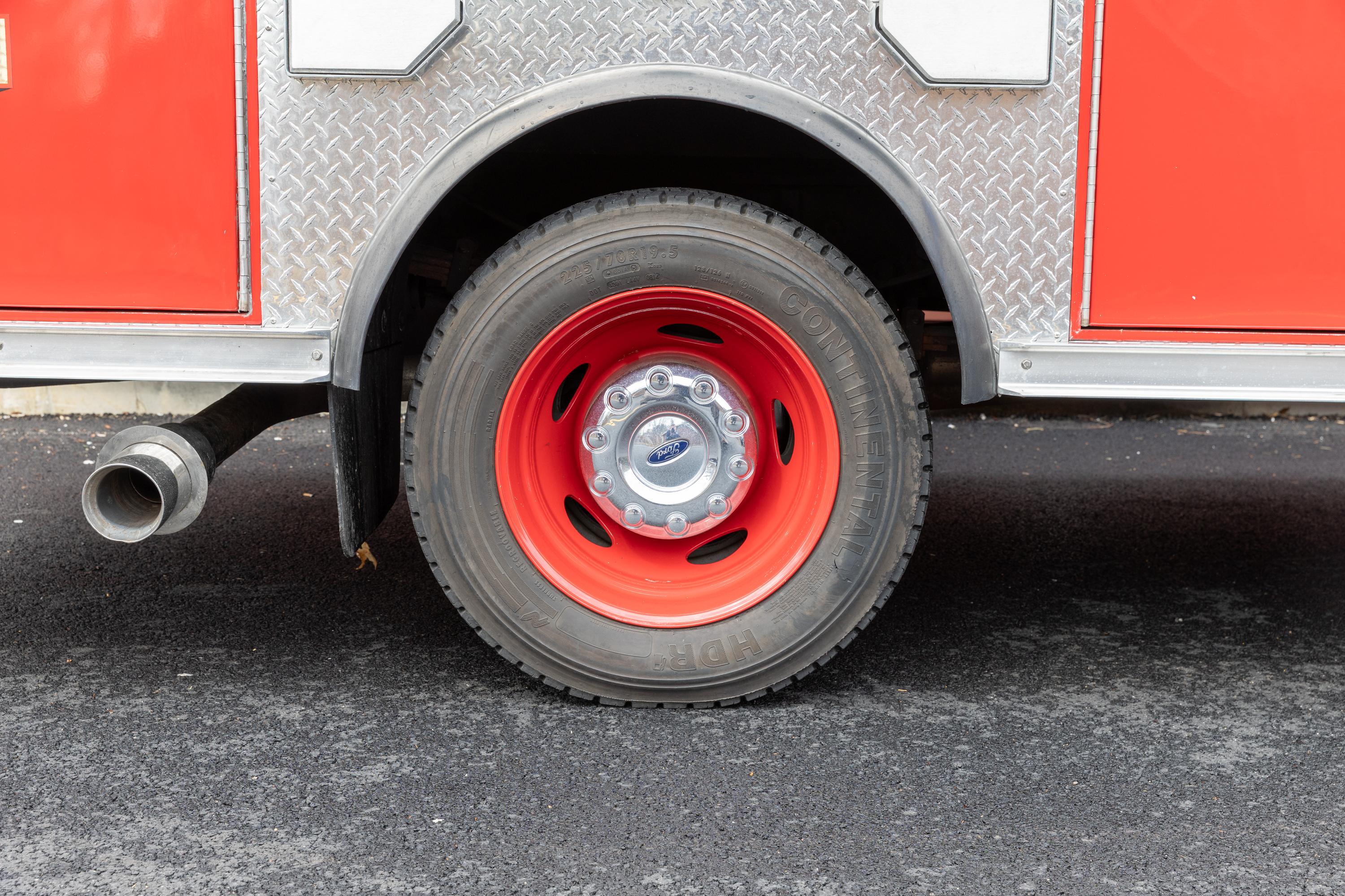2014 Ford 4x4 Light Rescue - image 17