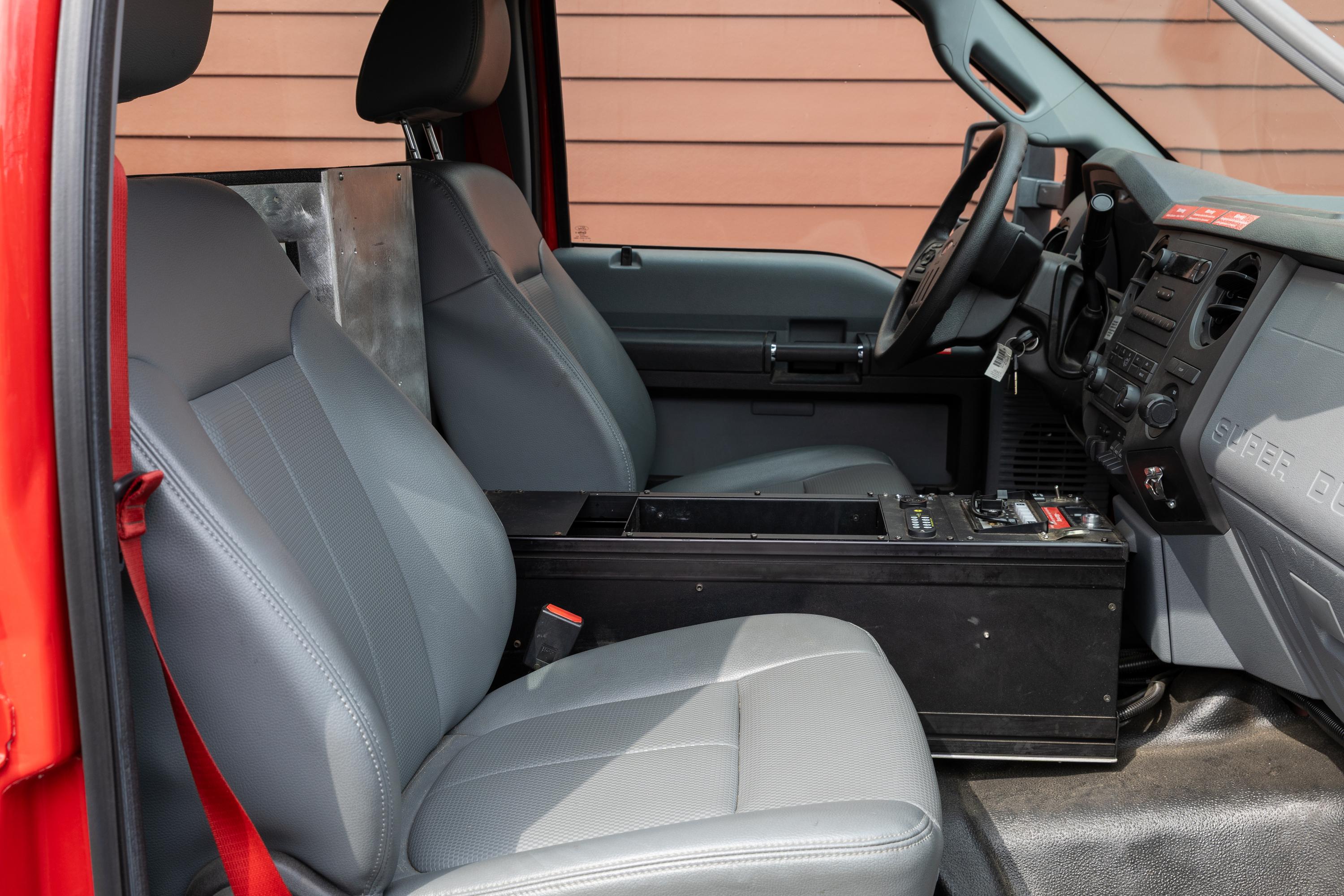 2014 Ford 4x4 Light Rescue - image 33