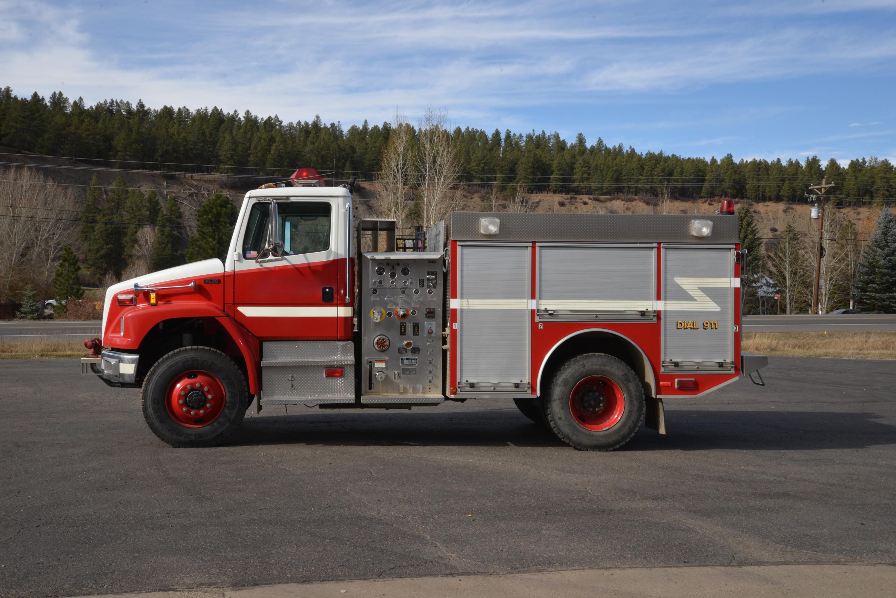 1998 S&S Freightliner Pumper - image 2