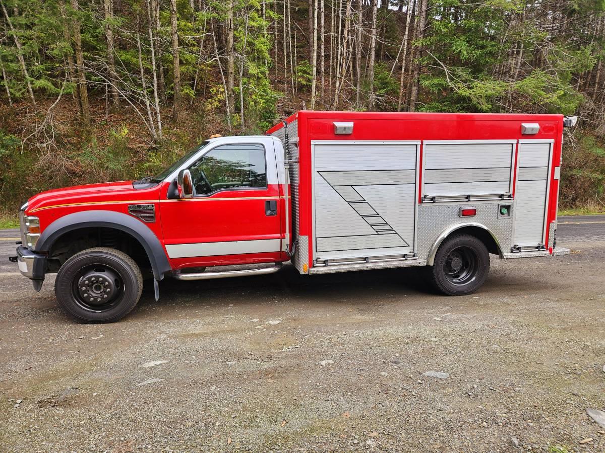 2008 Ford F-550, 4x4, Rescue - image 2