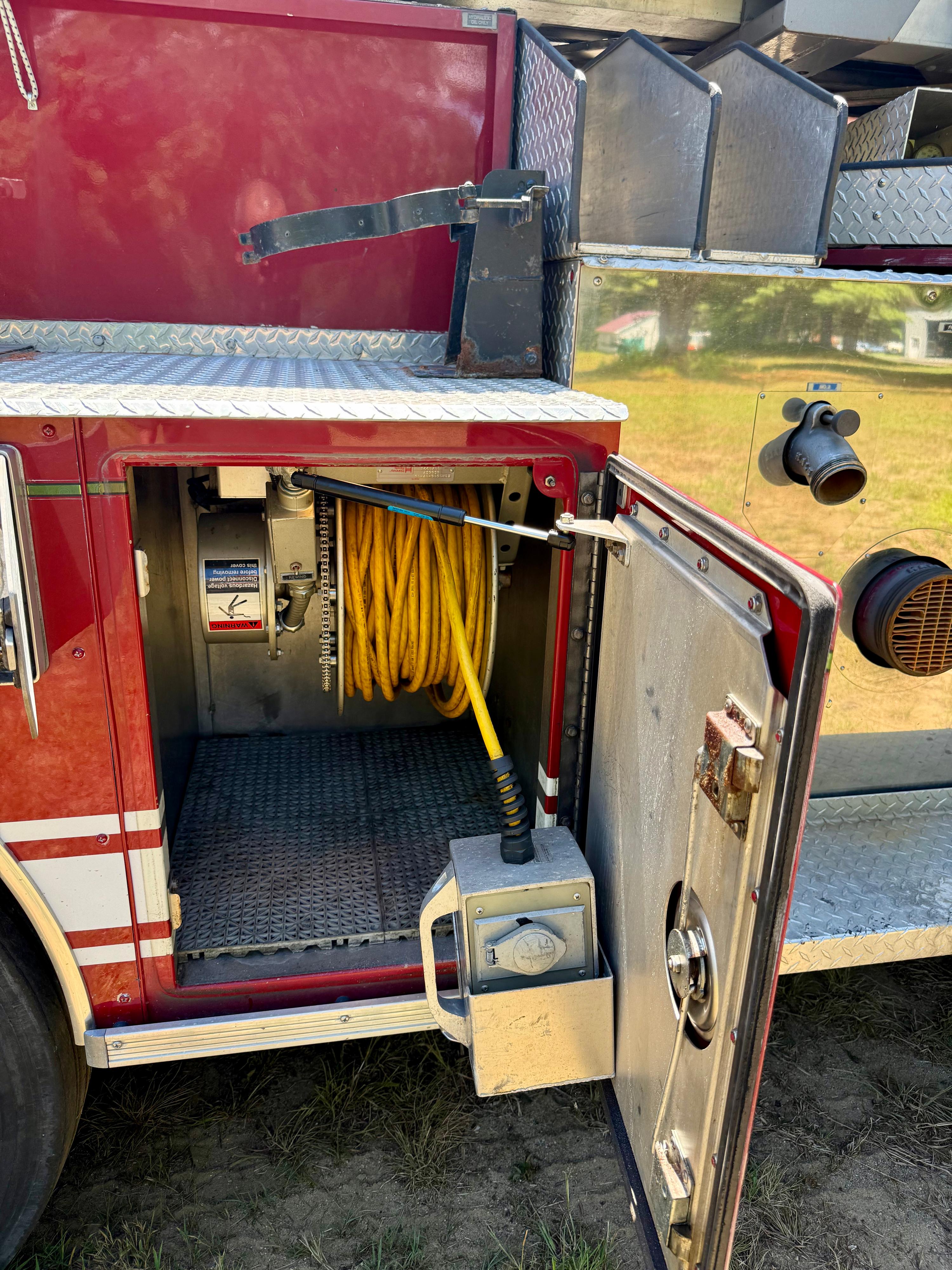 1994 Sutphen TS-90 Quint (1500/300) - image 23