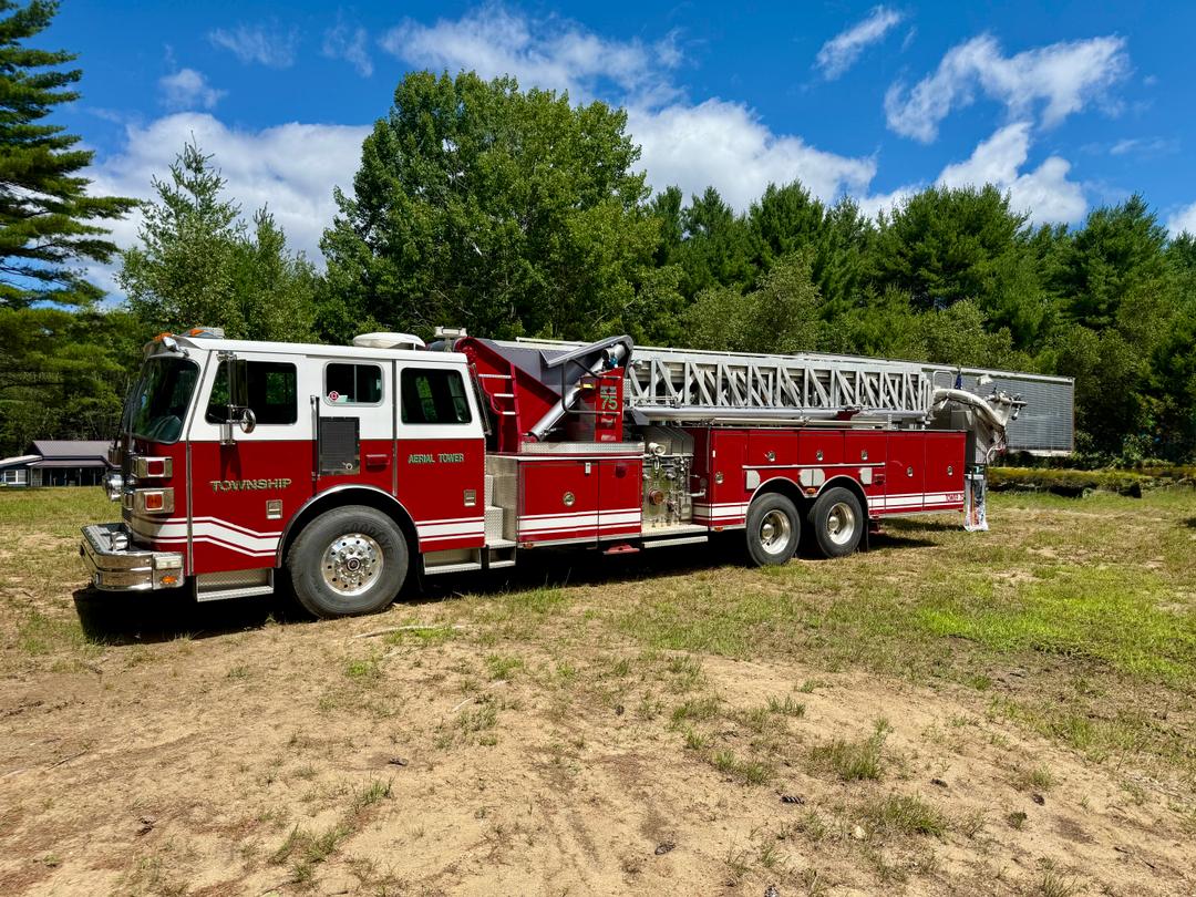1994 Sutphen TS-90 Aerial Quint