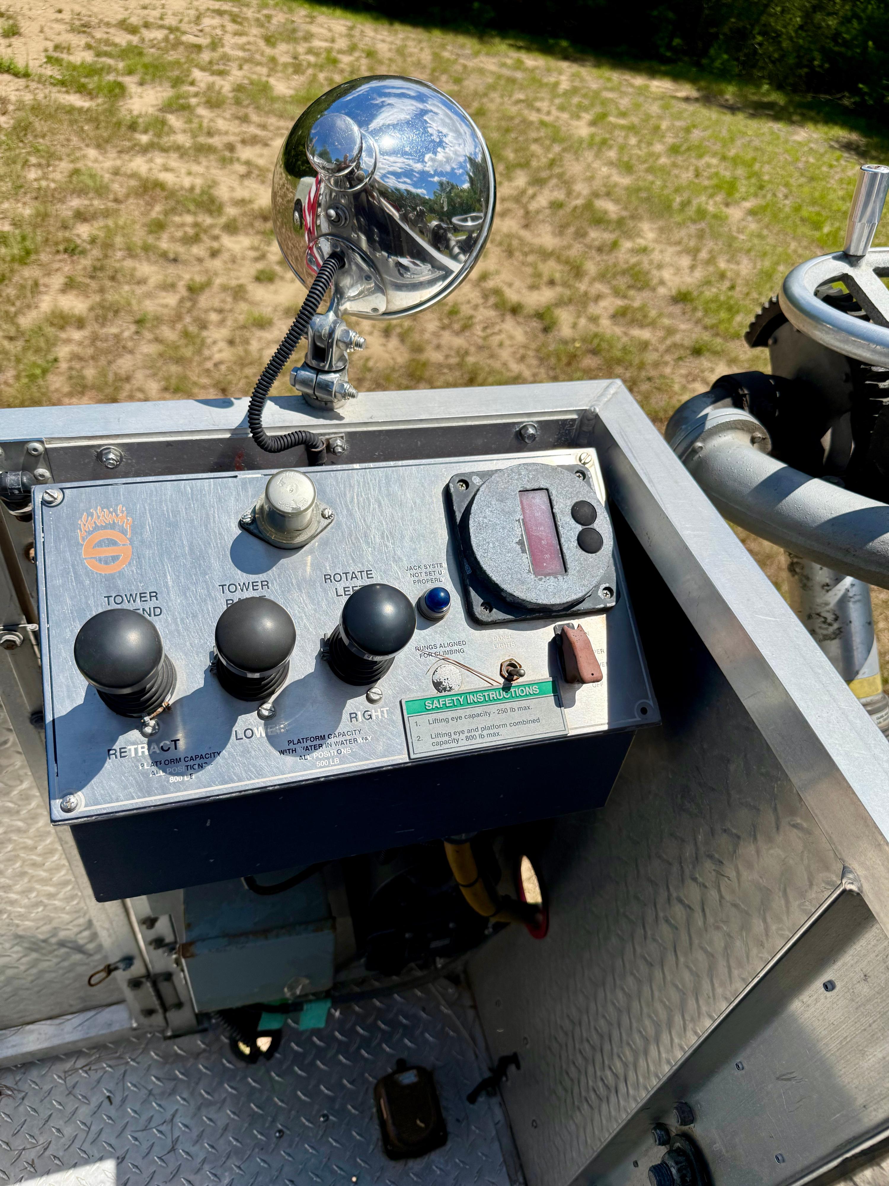 1994 Sutphen TS-90 Quint (1500/300) - image 30