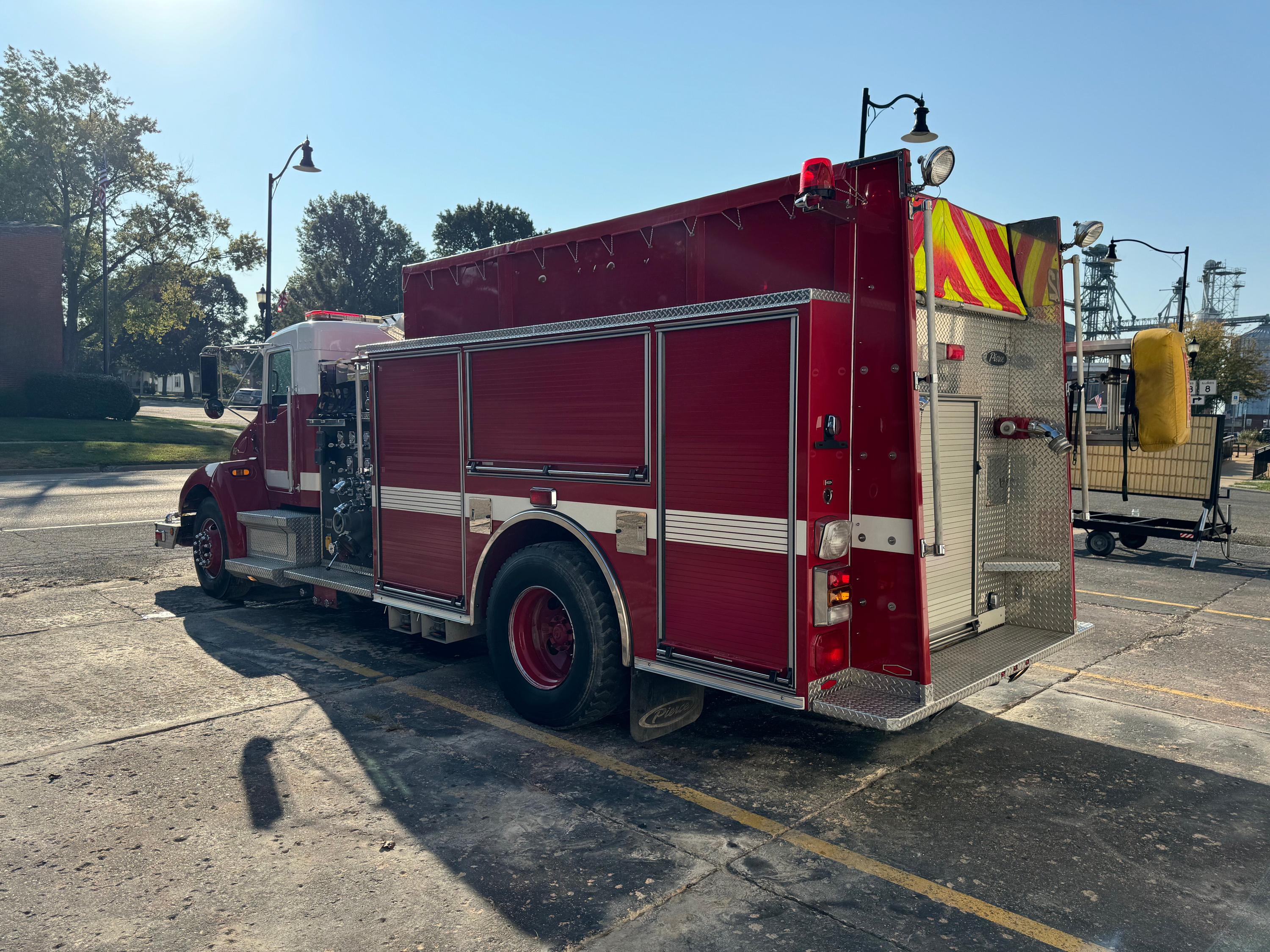 2001 Pierce Kenworth Pumper Tanker - image 9