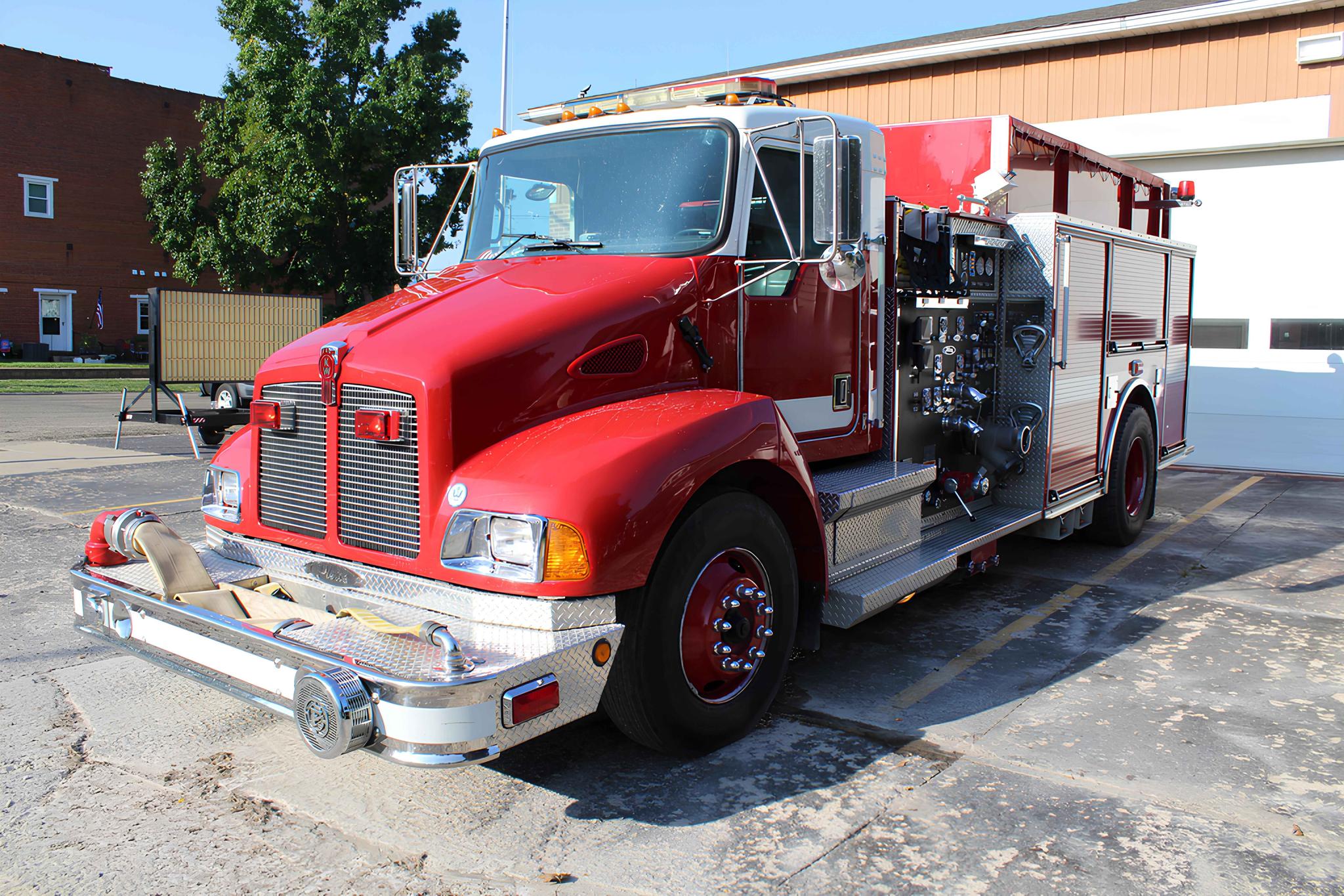 2001 Pierce Kenworth Pumper Tanker - image 1