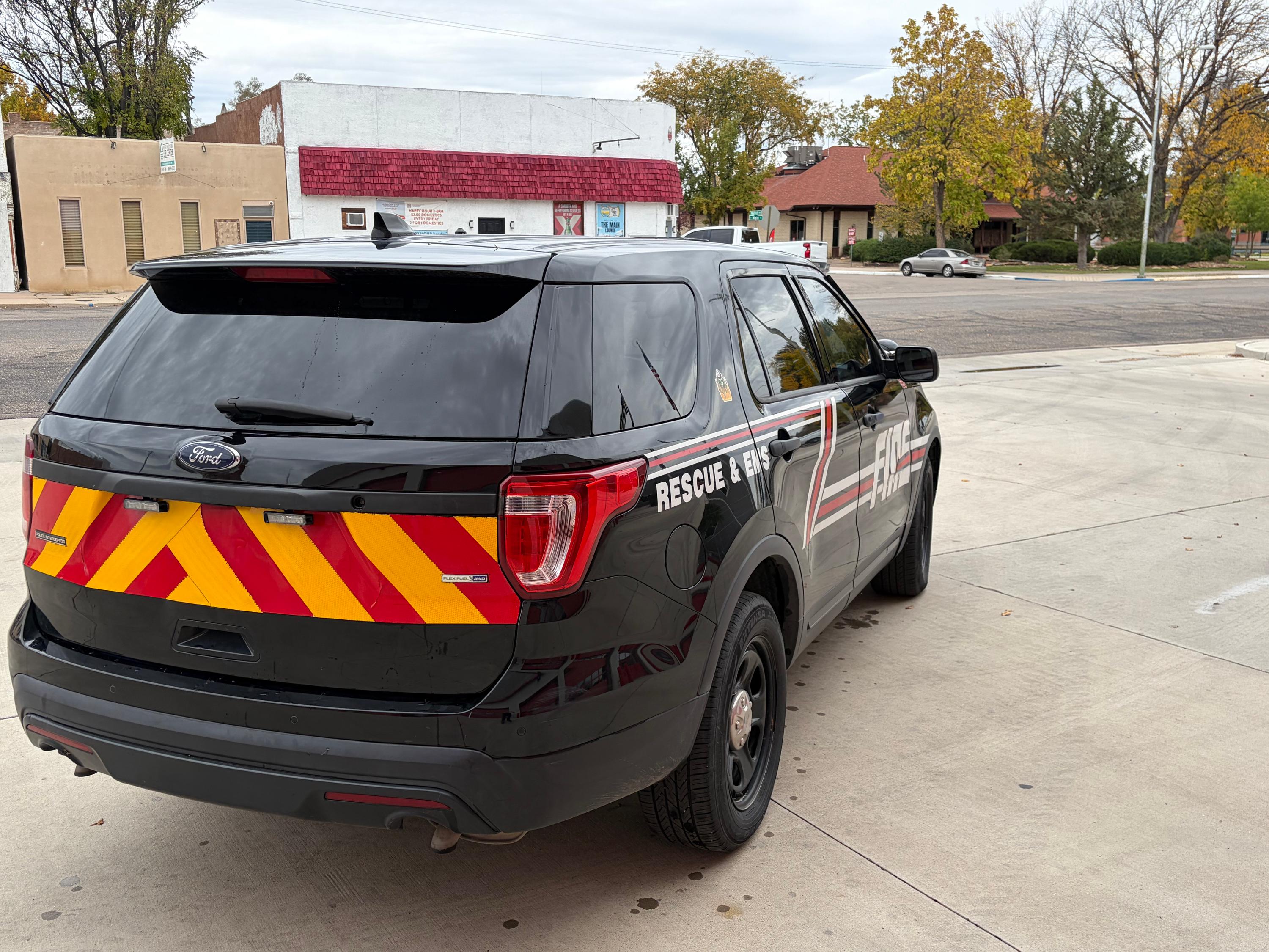 2016 Ford Explorer Interceptor 4x4 Command Unit - image 3