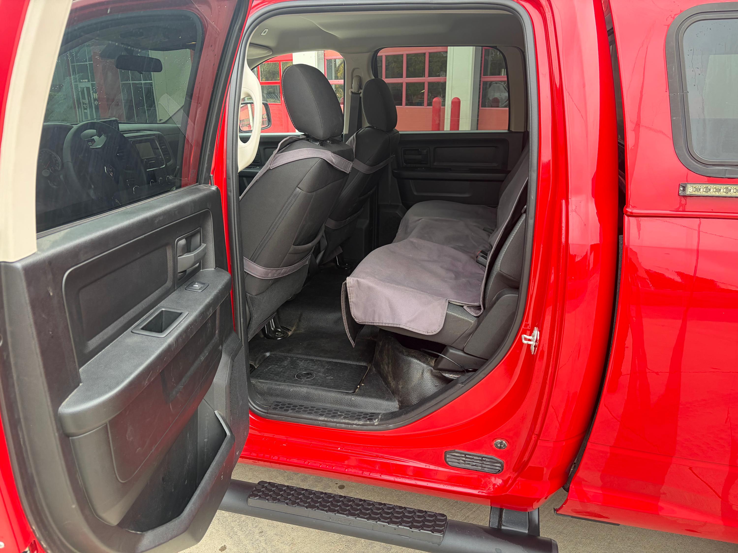 2023 Ram 4x4 Command Truck - image 8