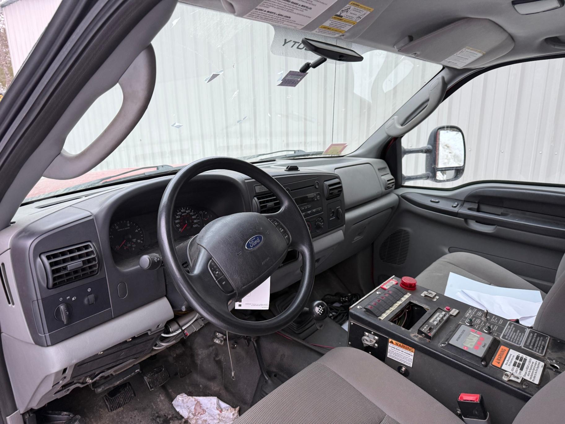 2006 E-One Ford Mini Pumper - image 22