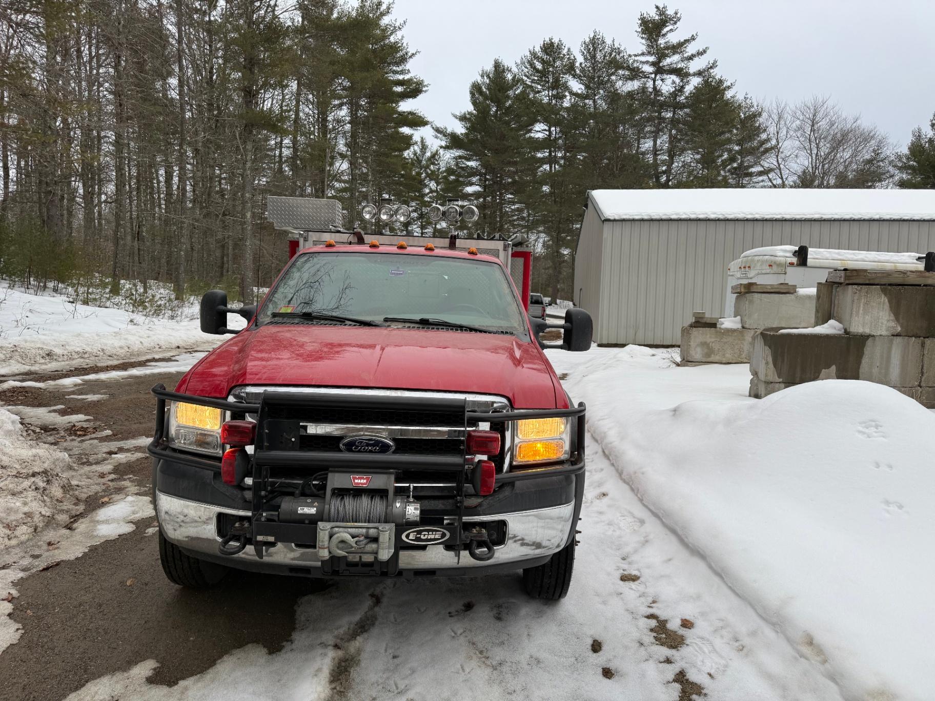 2006 E-One Ford Mini Pumper - image 3
