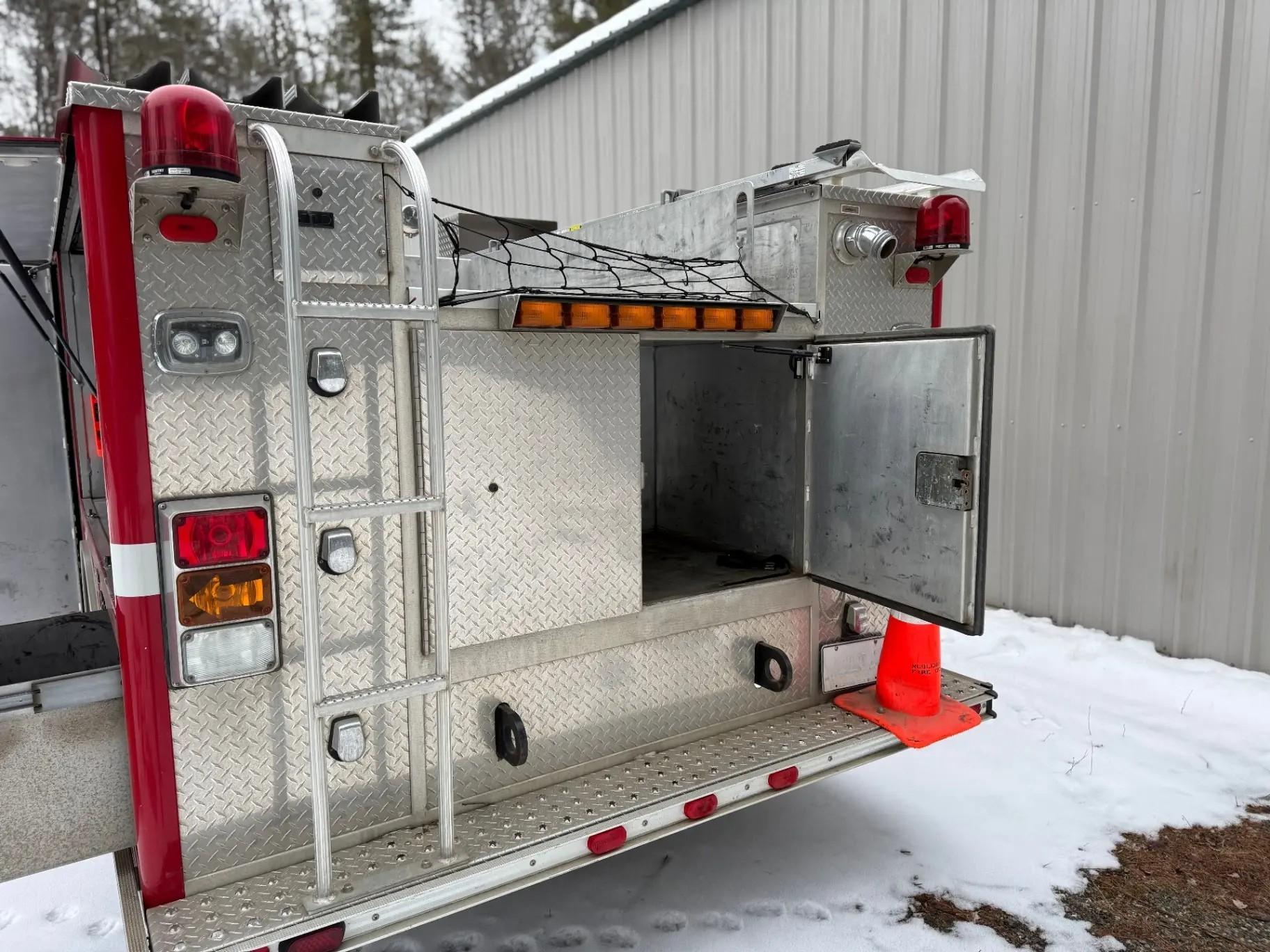 2006 E-One Ford Mini Pumper - image 14