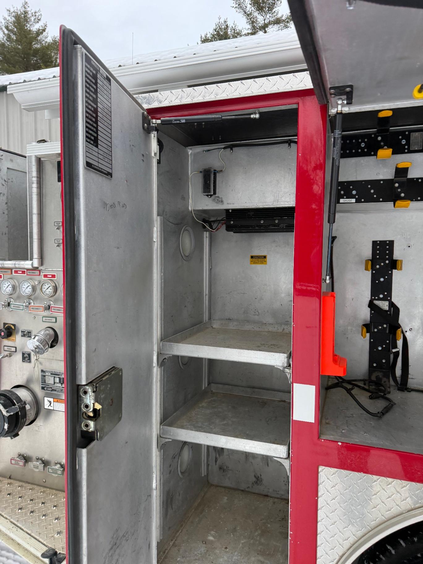 2006 E-One Ford Mini Pumper - image 12