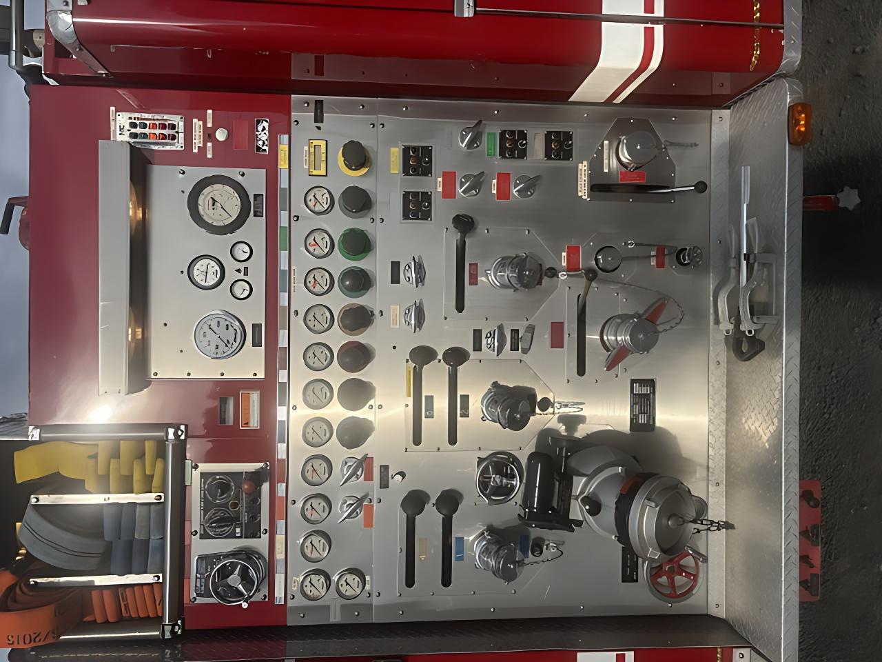1992 Mack Pumper - image 7