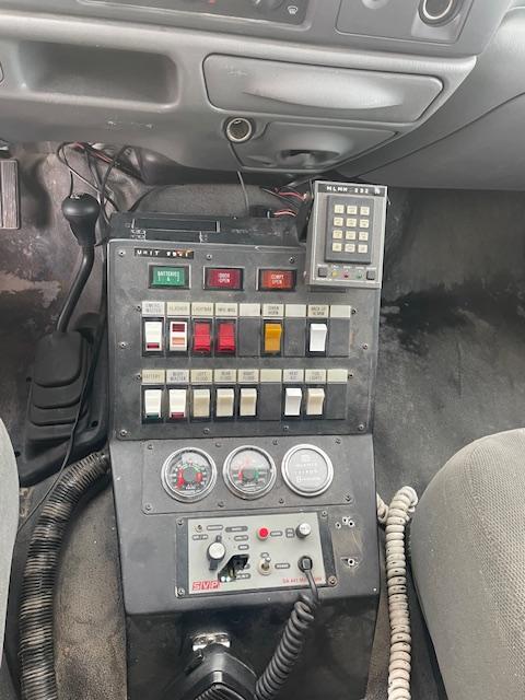 2002 Ford 4x4 Type I Ambulance - image 18