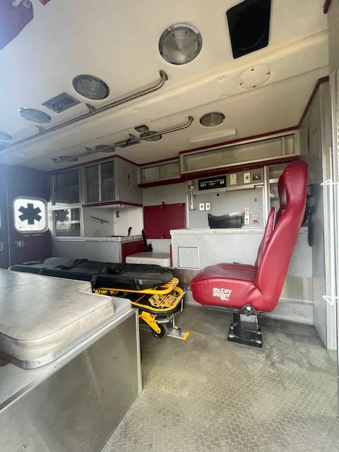 2002 Ford 4x4 Type I Ambulance - image 22