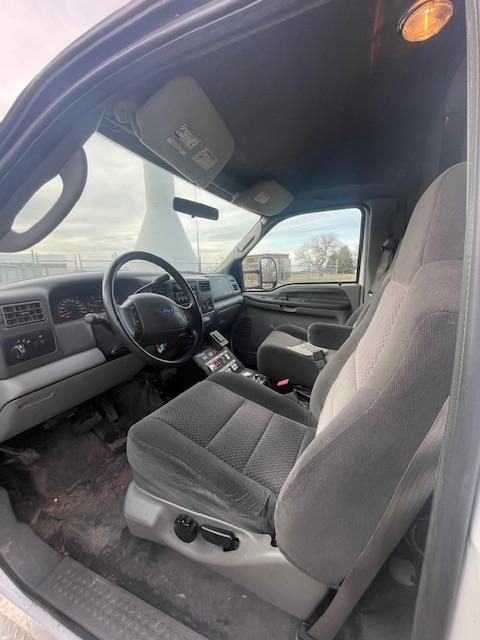 2002 Ford 4x4 Type I Ambulance - image 14