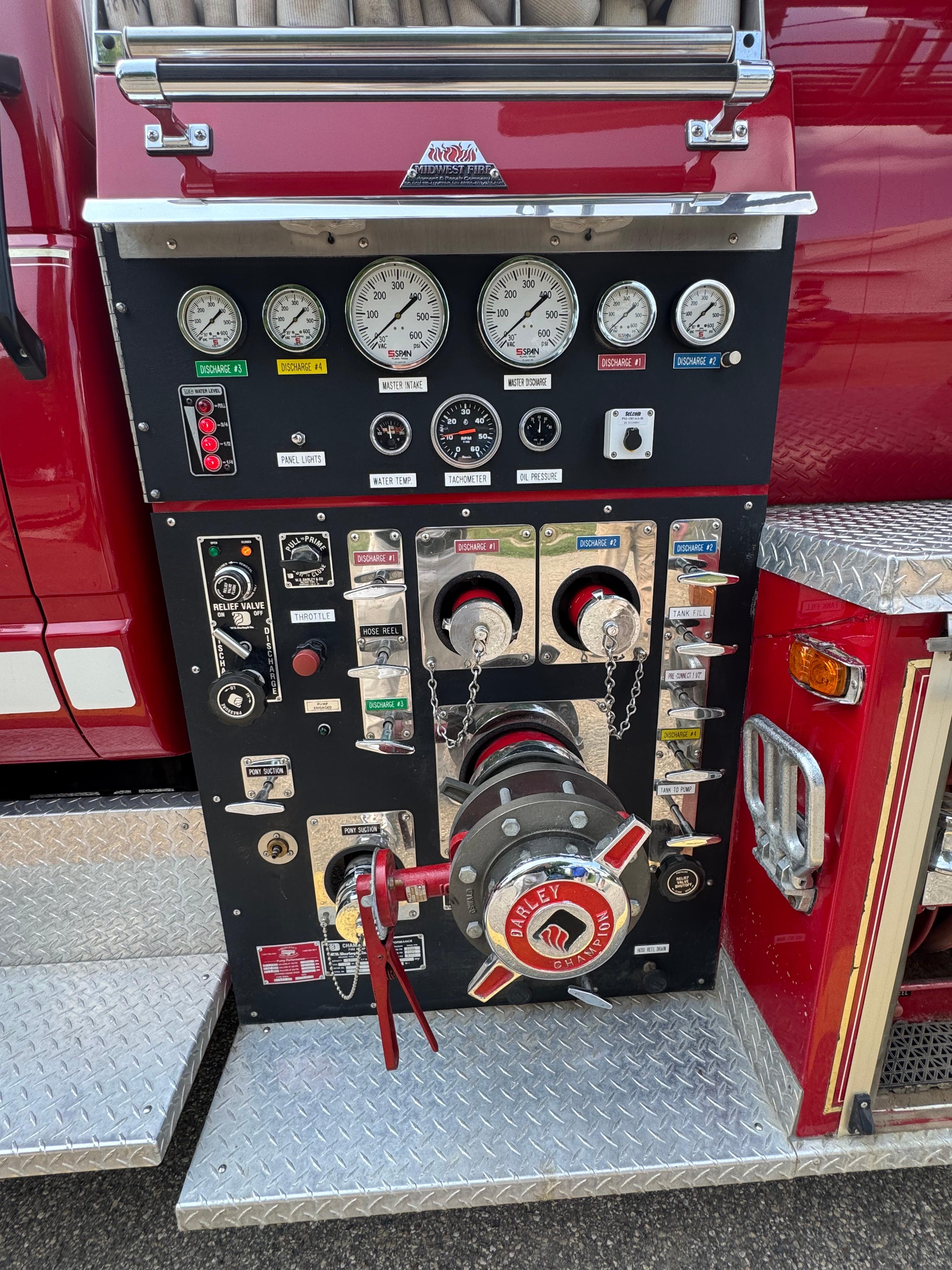 1995 MidWest GMC Pumper Tanker - image 13