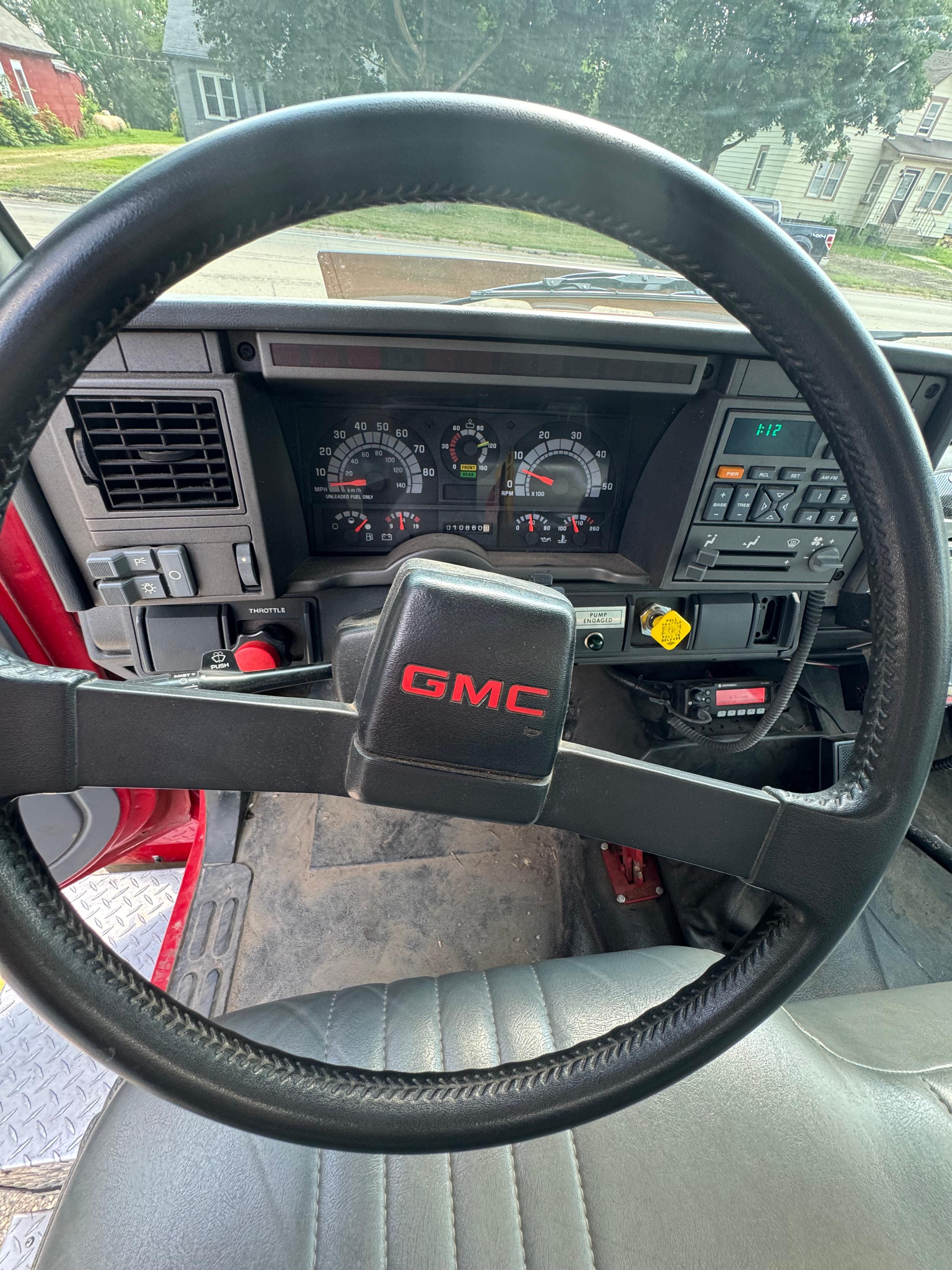 1995 MidWest GMC Pumper Tanker - image 18