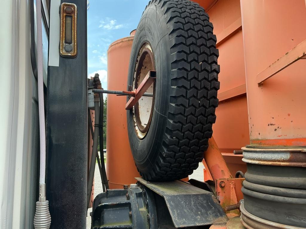 1988 Ford Guzzler Septic - image 7