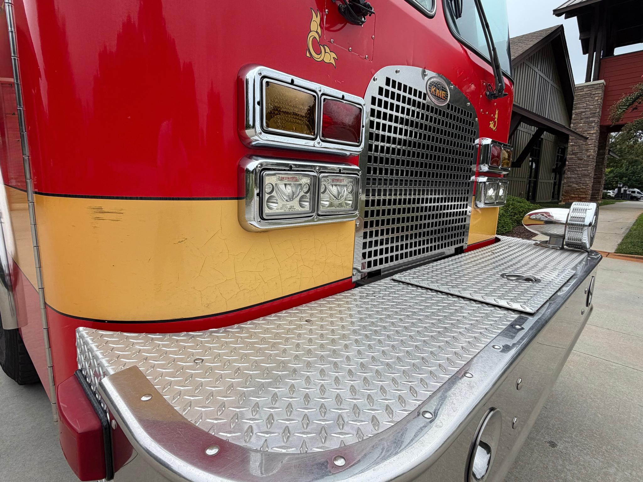 2003 KME Pumper - image 5
