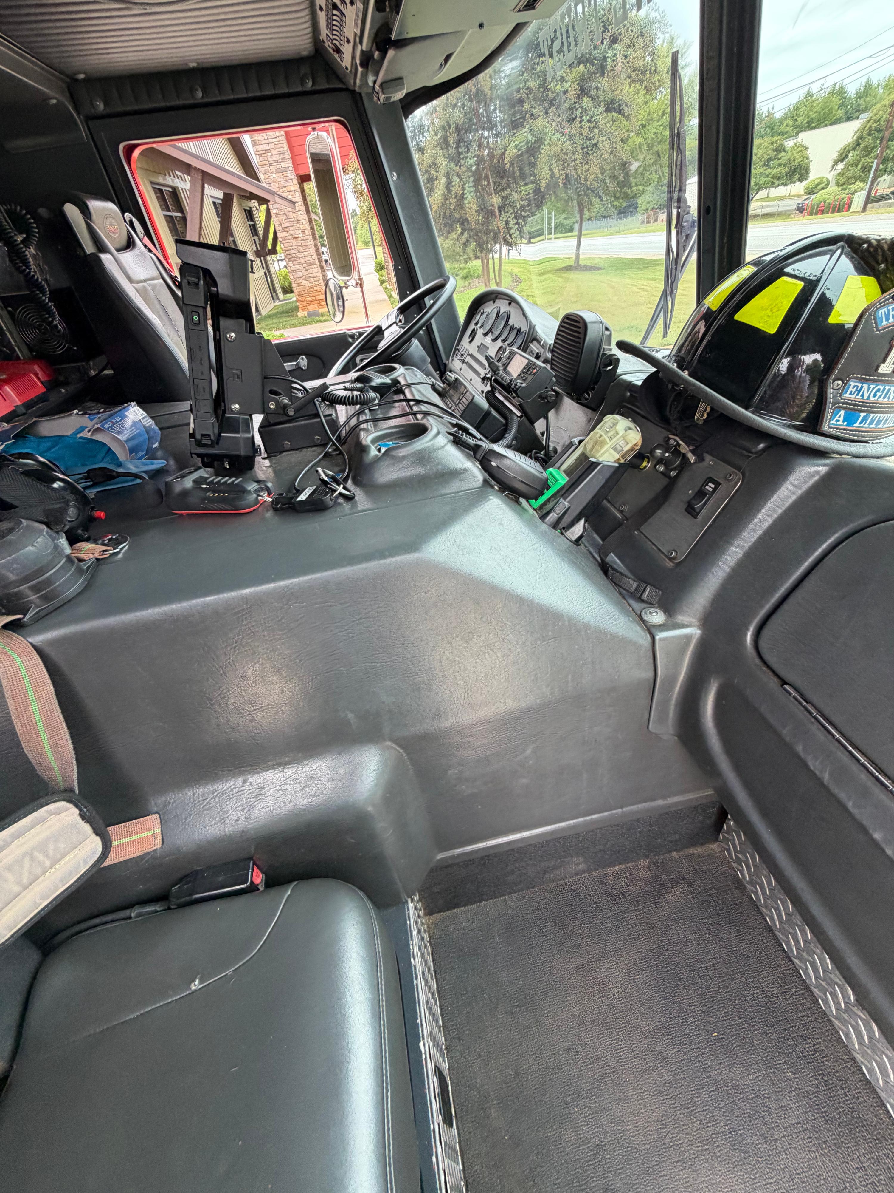 2003 KME Pumper - image 13